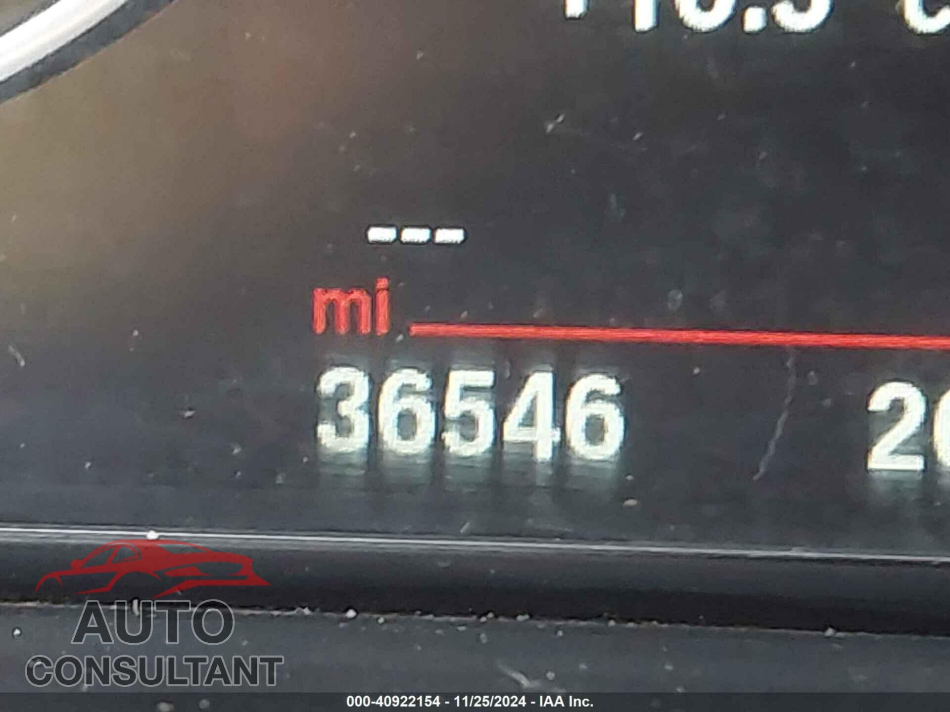 BMW 328I 2016 - WBA8E3G58GNU00566