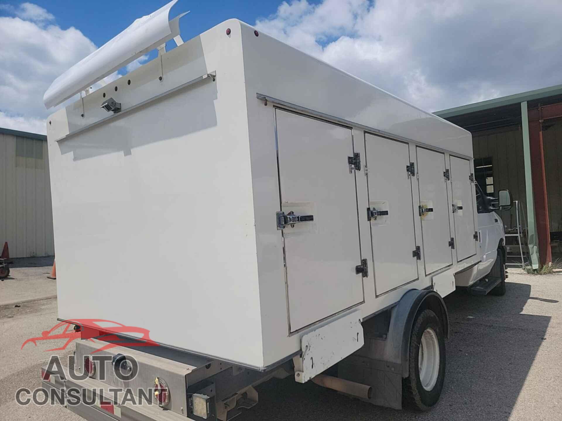 FORD ECONOLINE 2017 - 1FDXE4FS0HDC72189