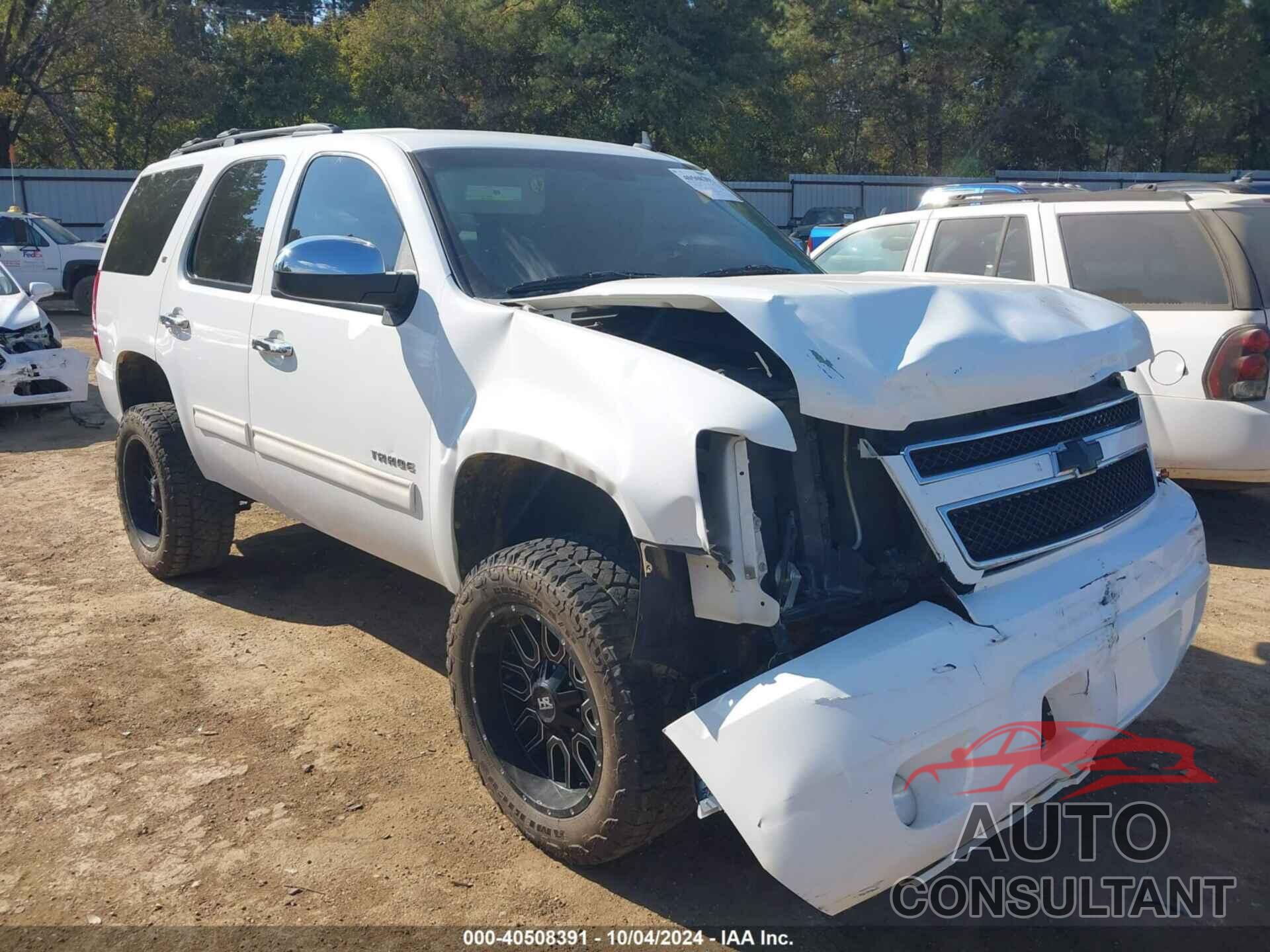 CHEVROLET TAHOE 2011 - 1GNSCBE02BR121865