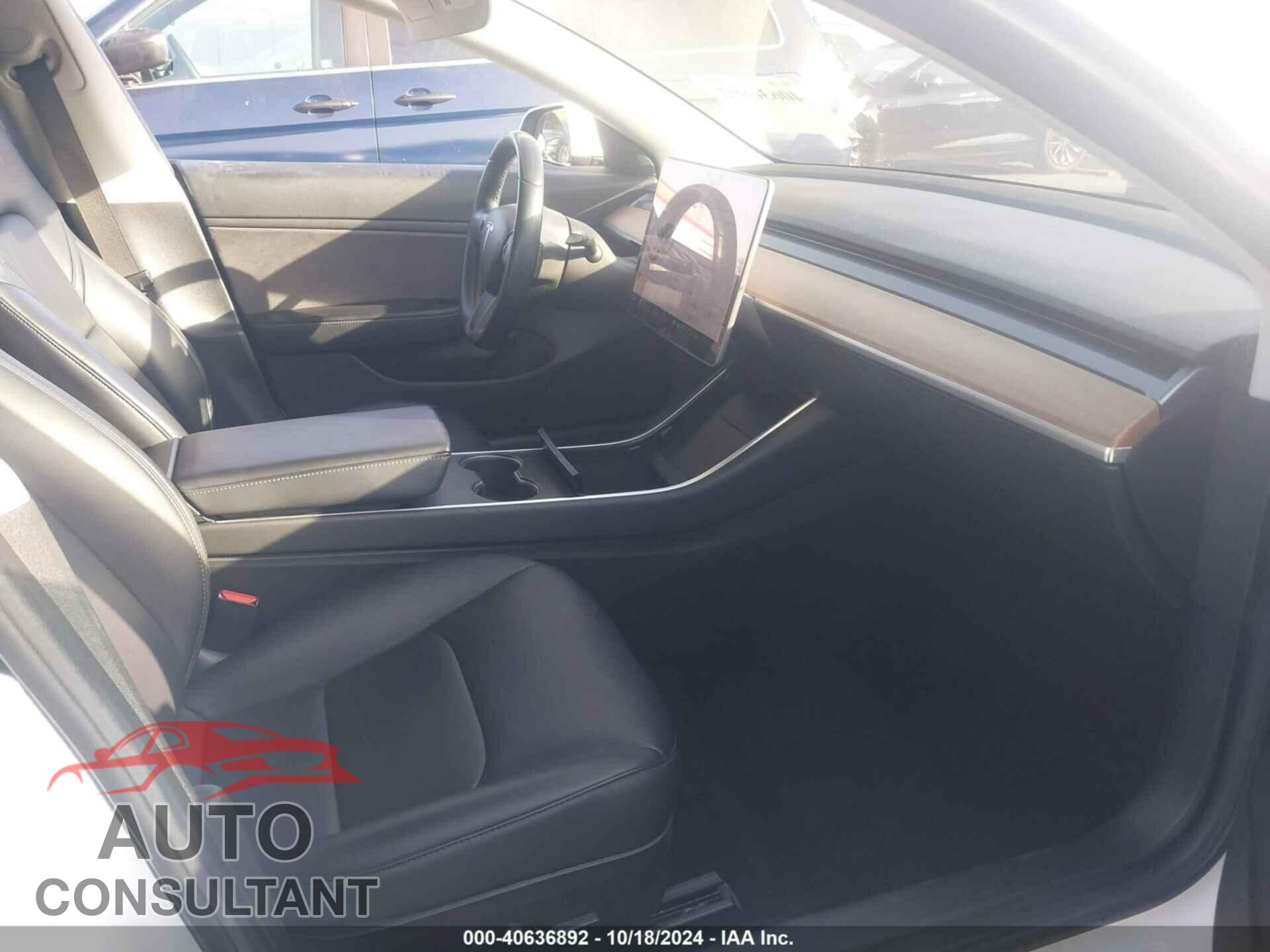 TESLA MODEL 3 2018 - 5YJ3E1EA8JF062450