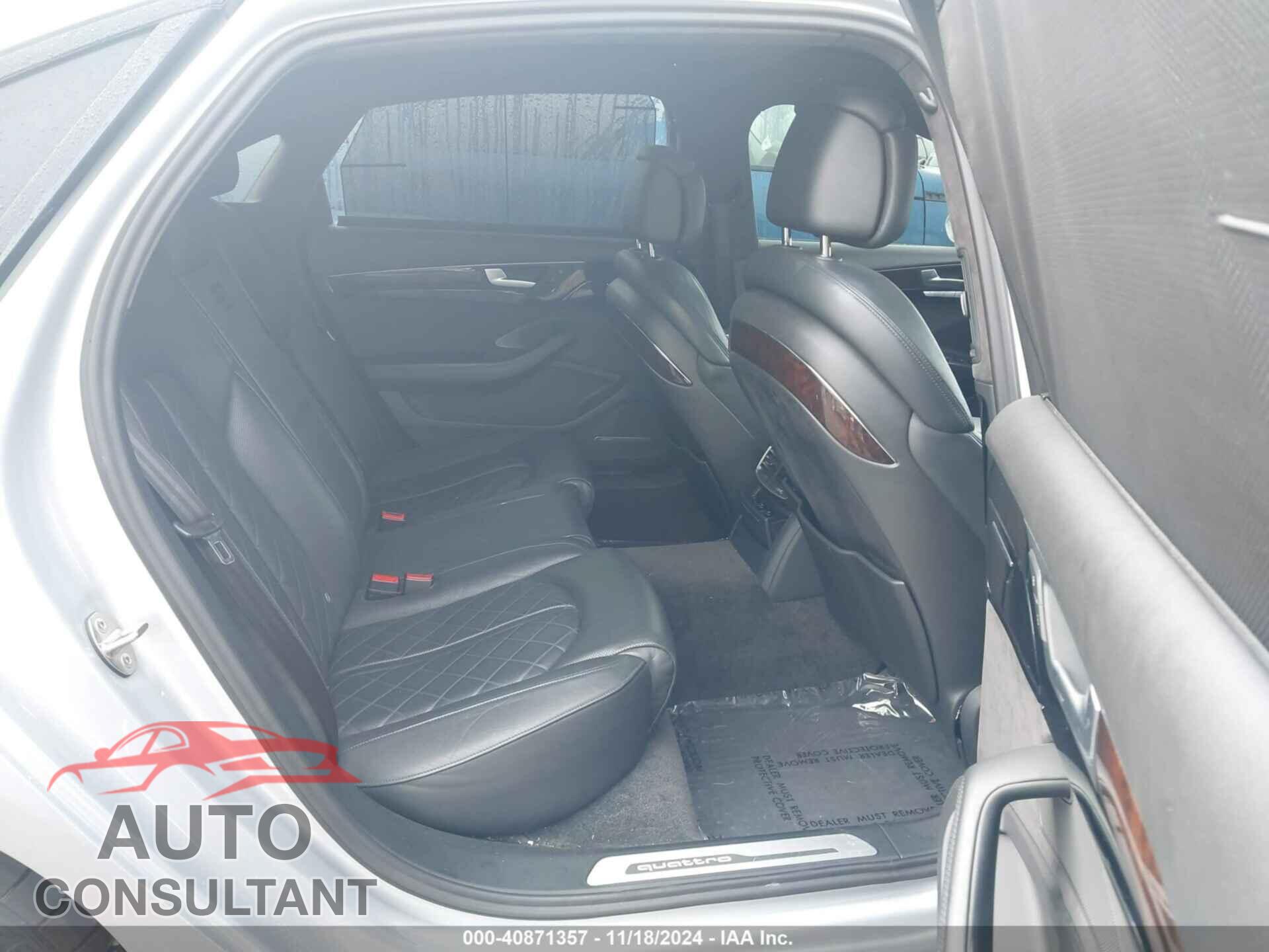 AUDI A8 L 2016 - WAU43AFD7GN007739