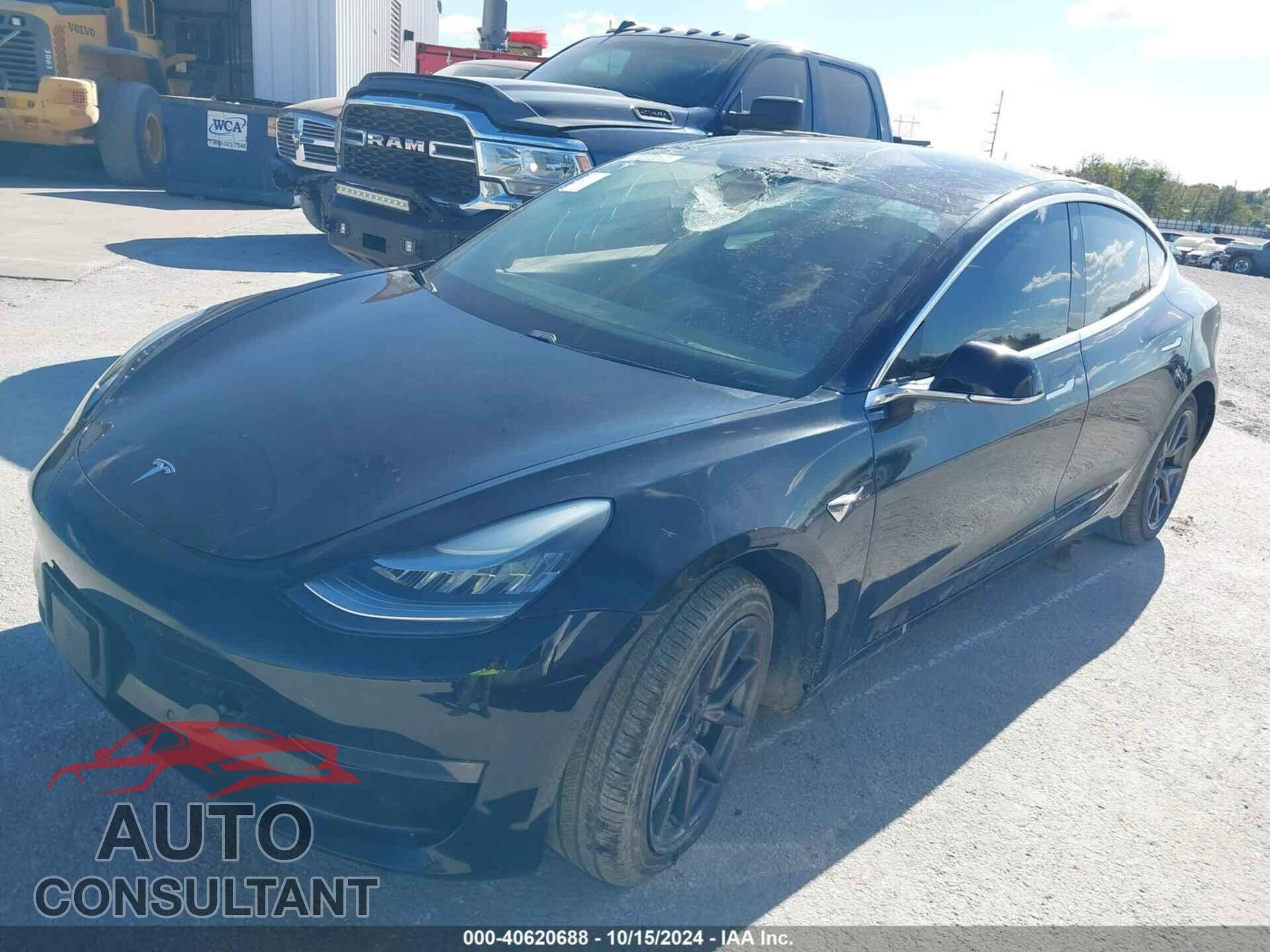 TESLA MODEL 3 2018 - 5YJ3E1EB4JF070831