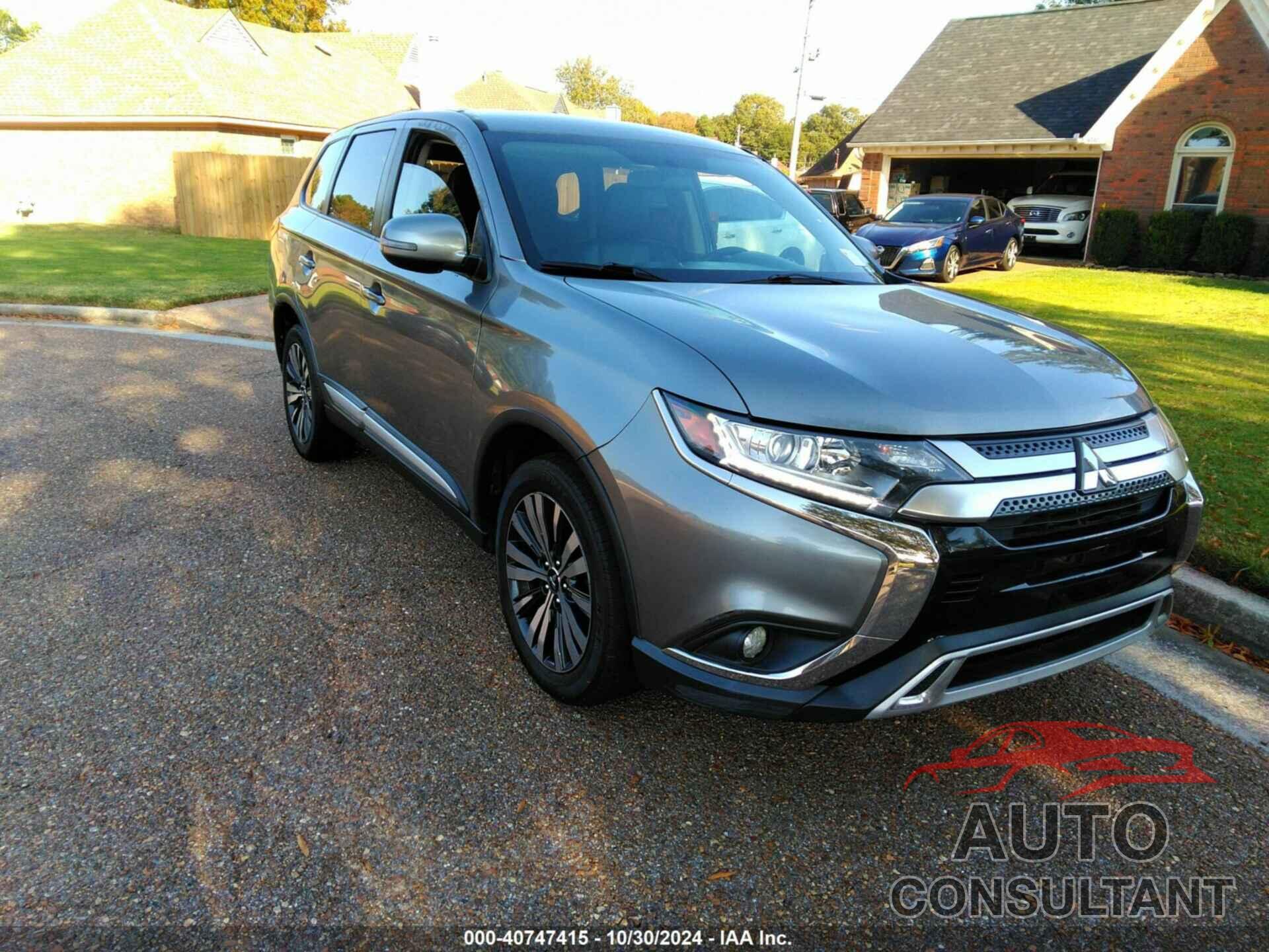 MITSUBISHI OUTLANDER 2019 - JA4AD3A39KZ042985