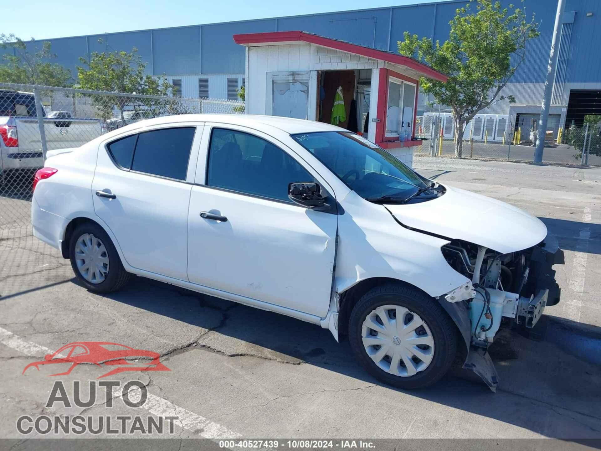 NISSAN VERSA 2017 - 3N1CN7AP7HL869585