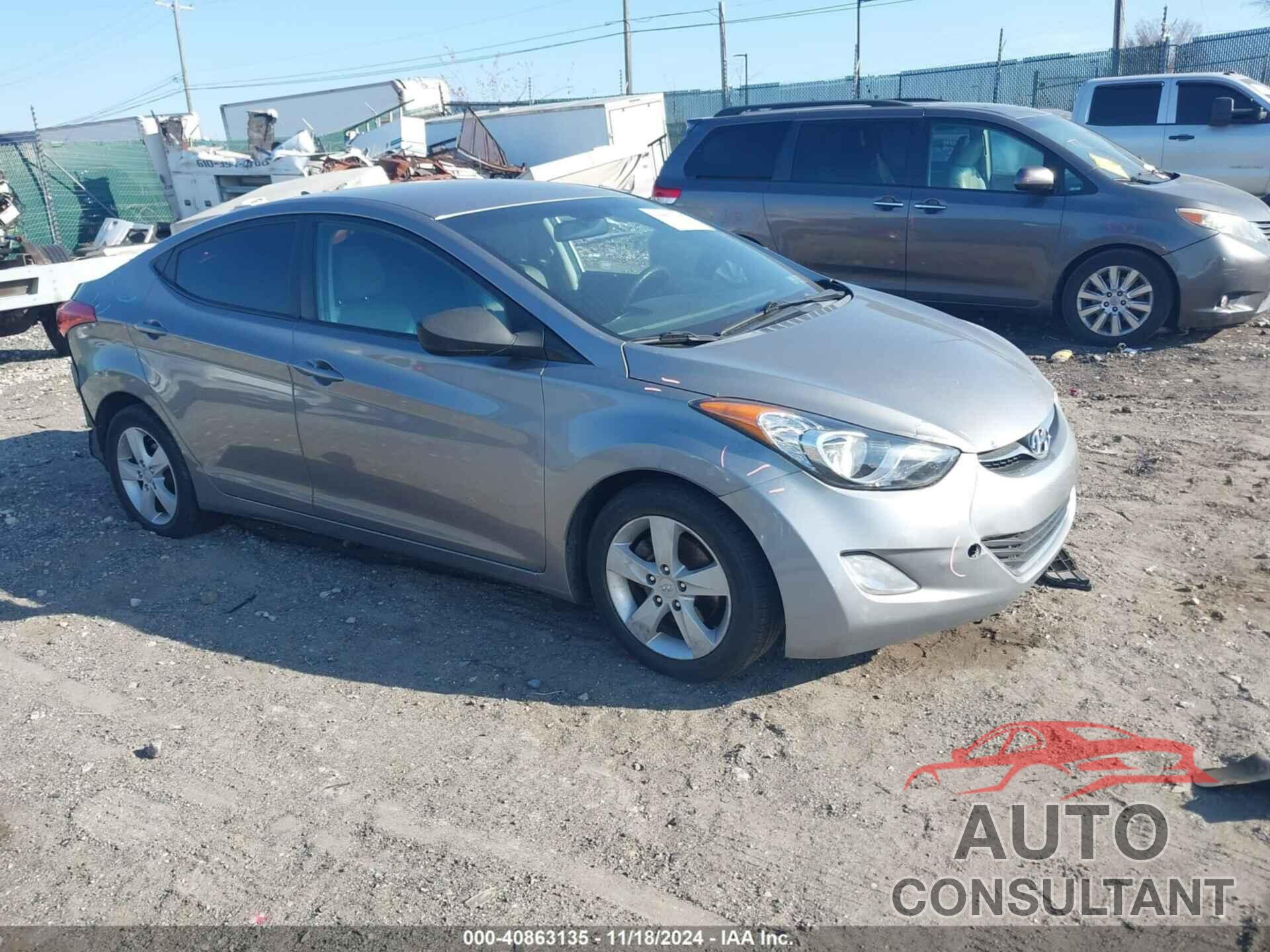 HYUNDAI ELANTRA 2012 - KMHDH4AE5CU190625