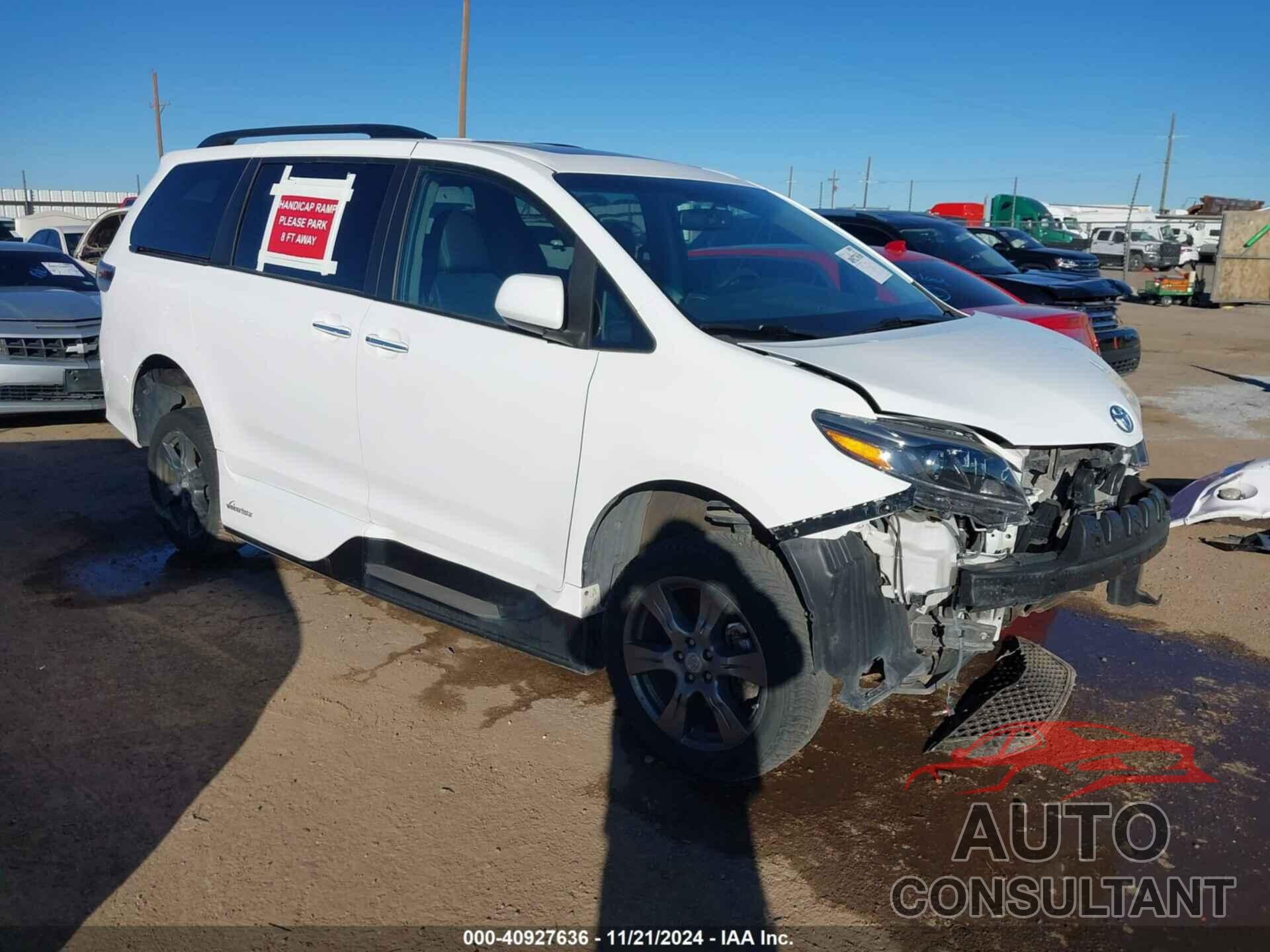 TOYOTA SIENNA 2017 - 5TDXZ3DC4HS786193