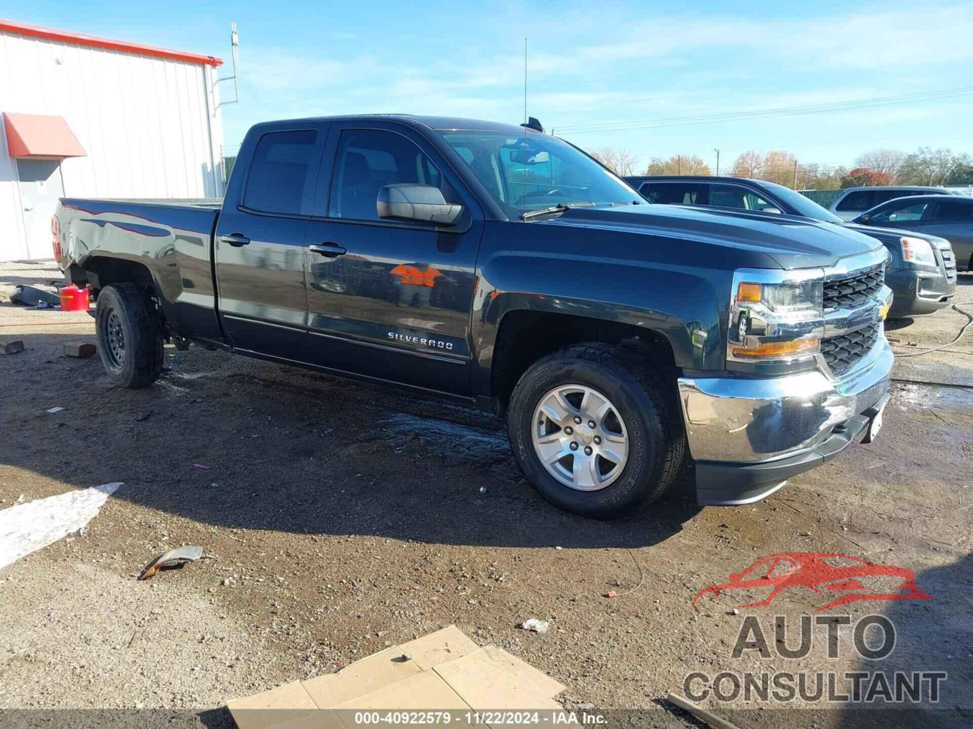 CHEVROLET SILVERADO 1500 2018 - 1GCVKREC1JZ140966