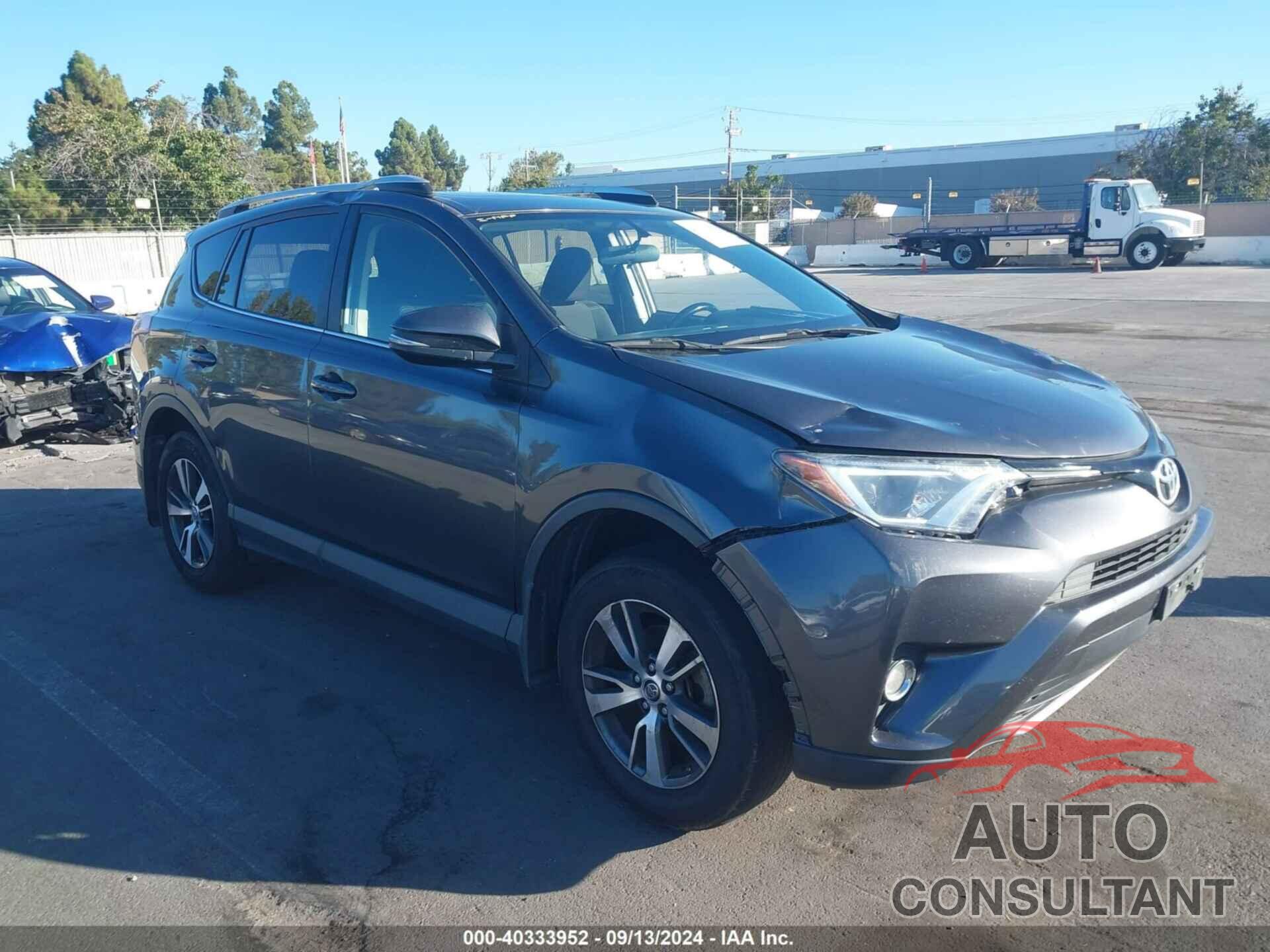 TOYOTA RAV4 2016 - JTMWFREV5GJ096679