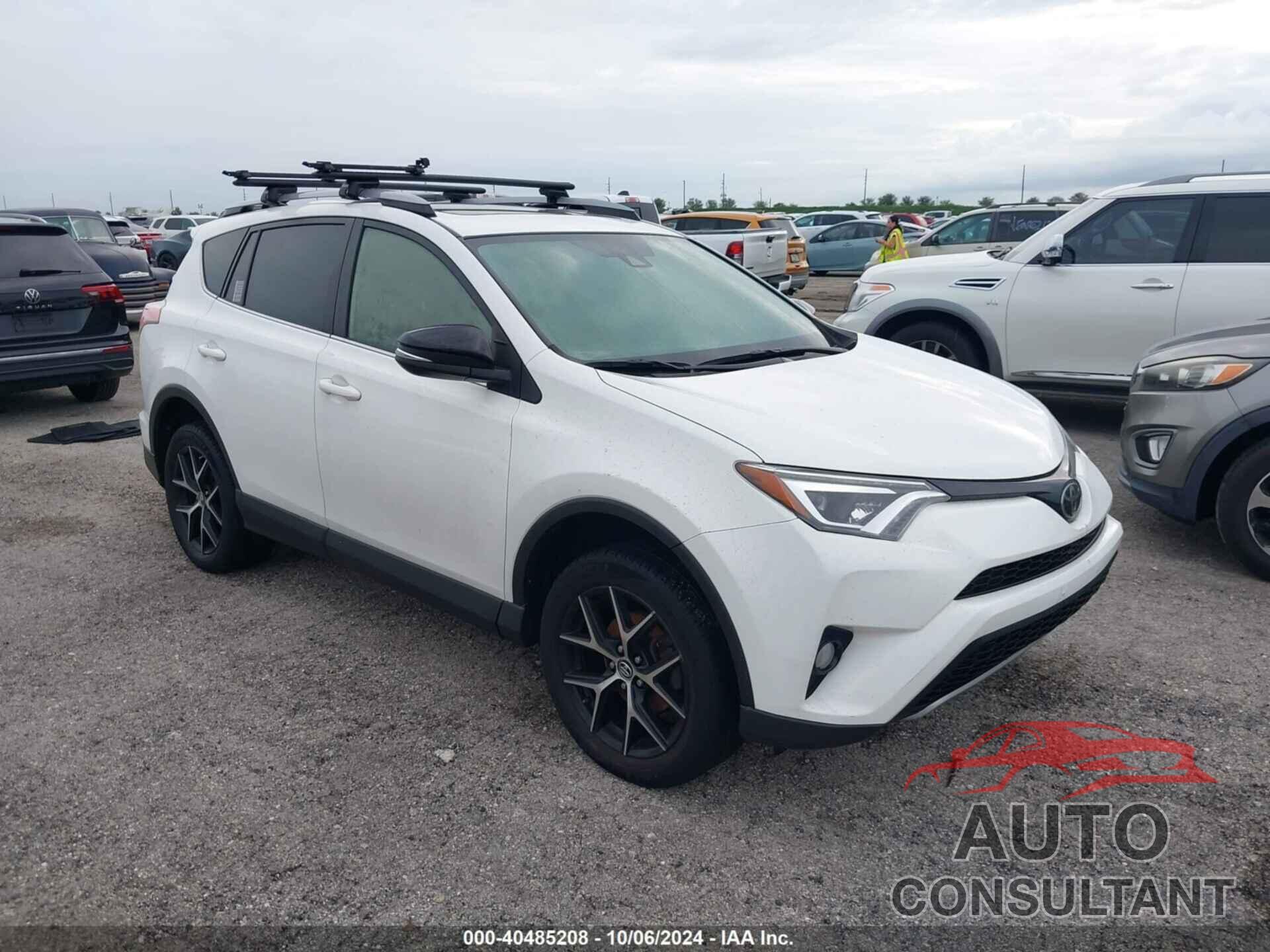 TOYOTA RAV4 2017 - JTMJFREV8HD219580