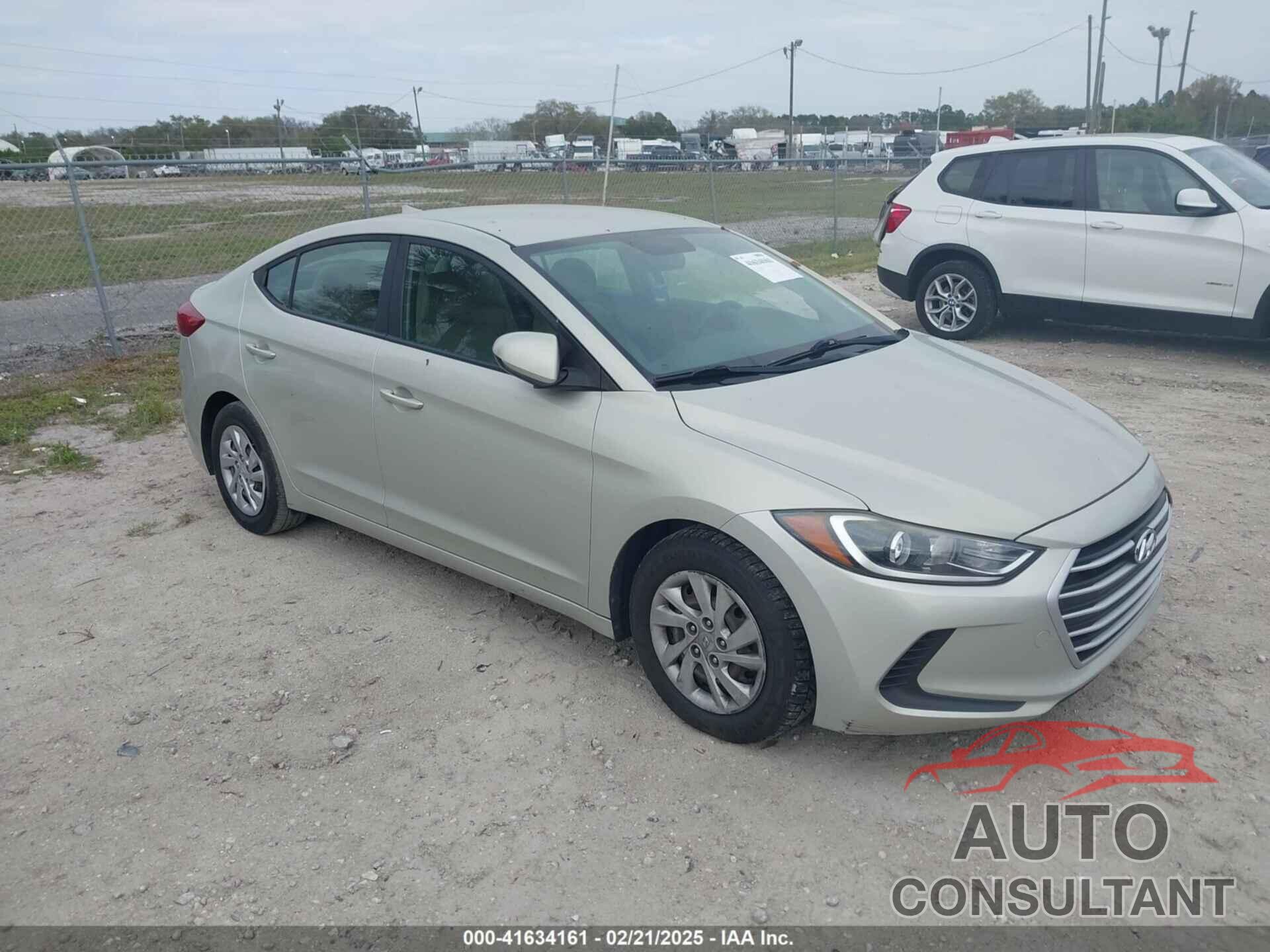 HYUNDAI ELANTRA 2017 - KMHD74LF8HU074772
