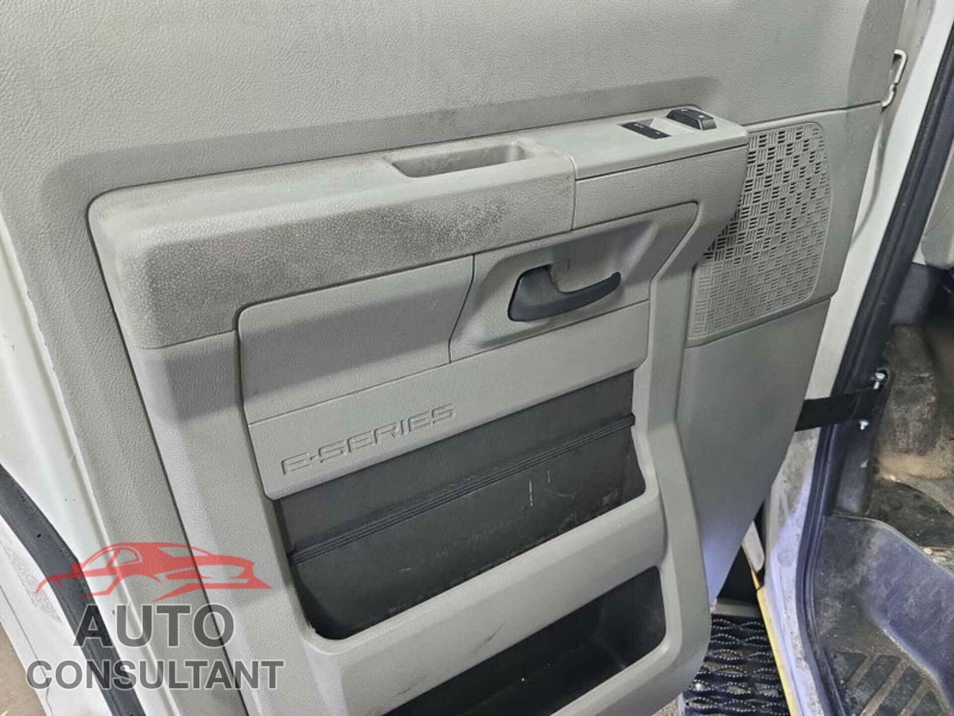 FORD E-450 CUTAWAY 2018 - 1FDXE4FS6JDC18921