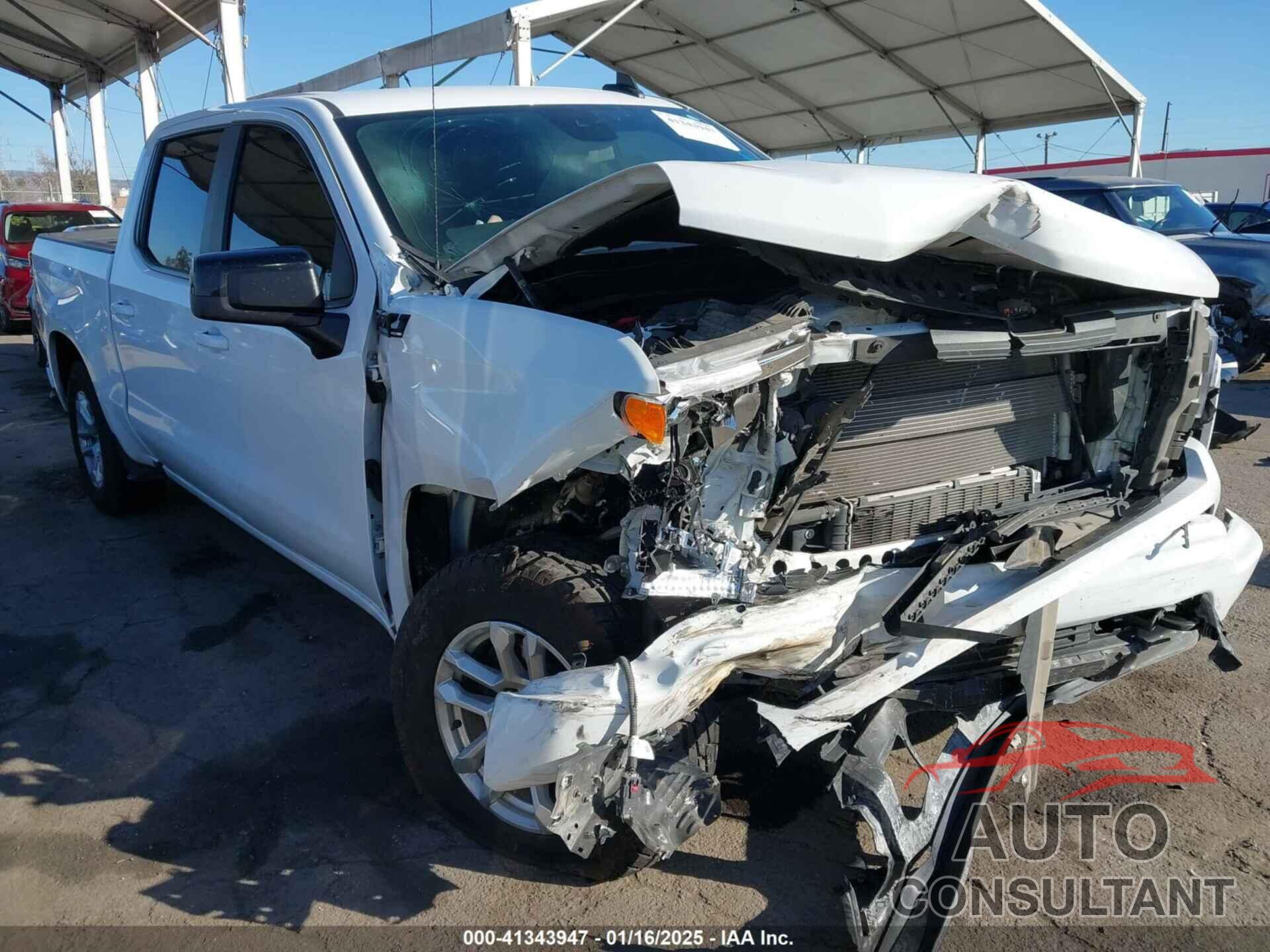 CHEVROLET SILVERADO 1500 2023 - 1GCUDEE89PZ134335