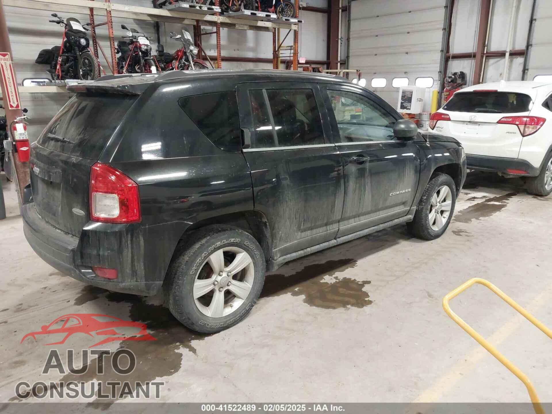 JEEP COMPASS 2011 - 1J4NF1FB5BD164241