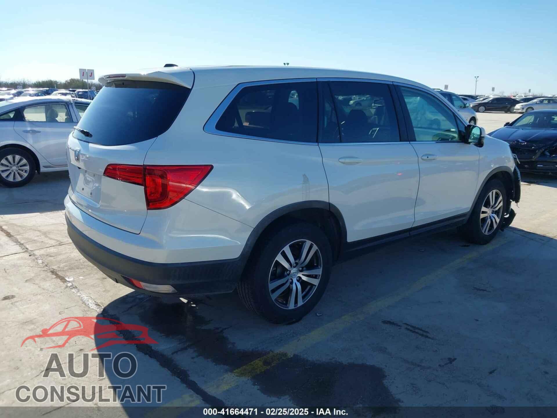 HONDA PILOT 2017 - 5FNYF5H54HB043638