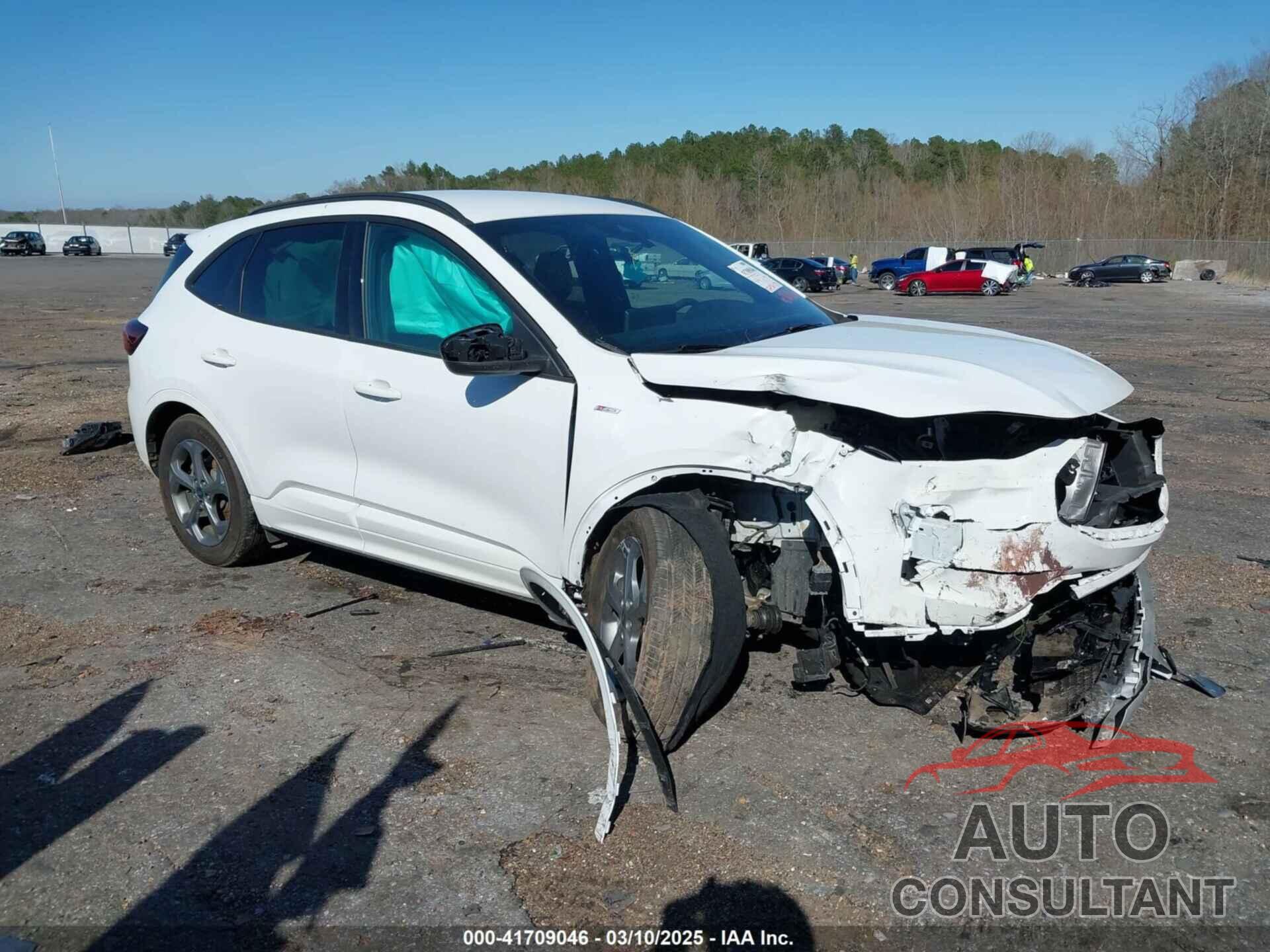 FORD ESCAPE 2023 - 1FMCU9MN5PUB33525