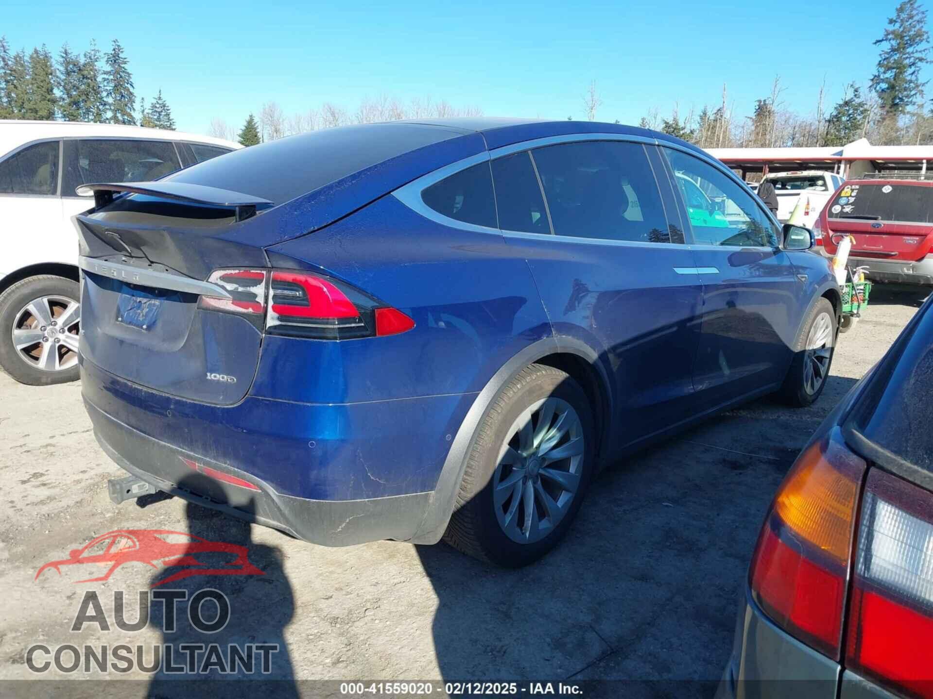 TESLA MODEL X 2017 - 5YJXCBE21HF076514