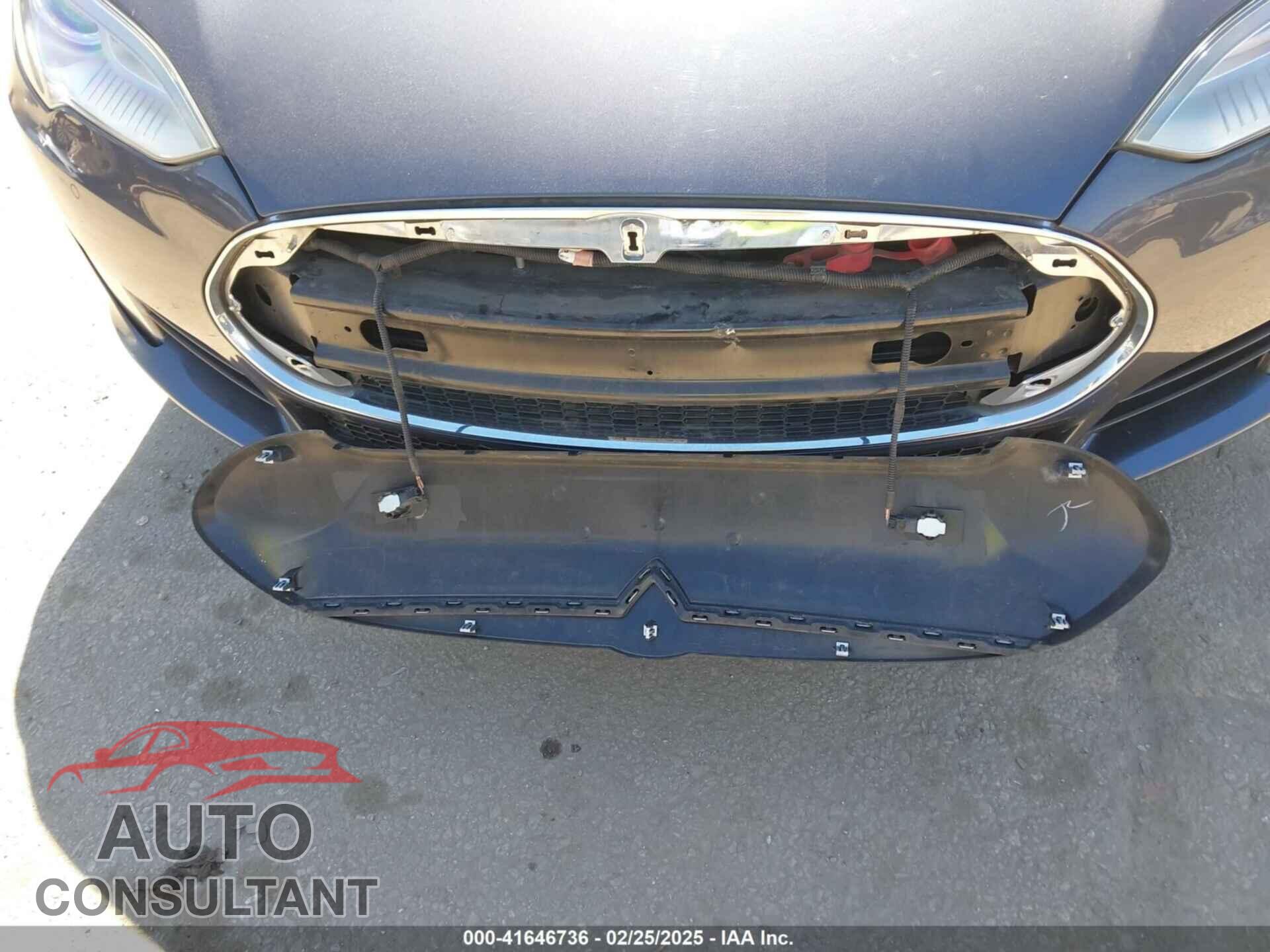 TESLA MODEL S 2015 - 5YJSA1H16FF093982