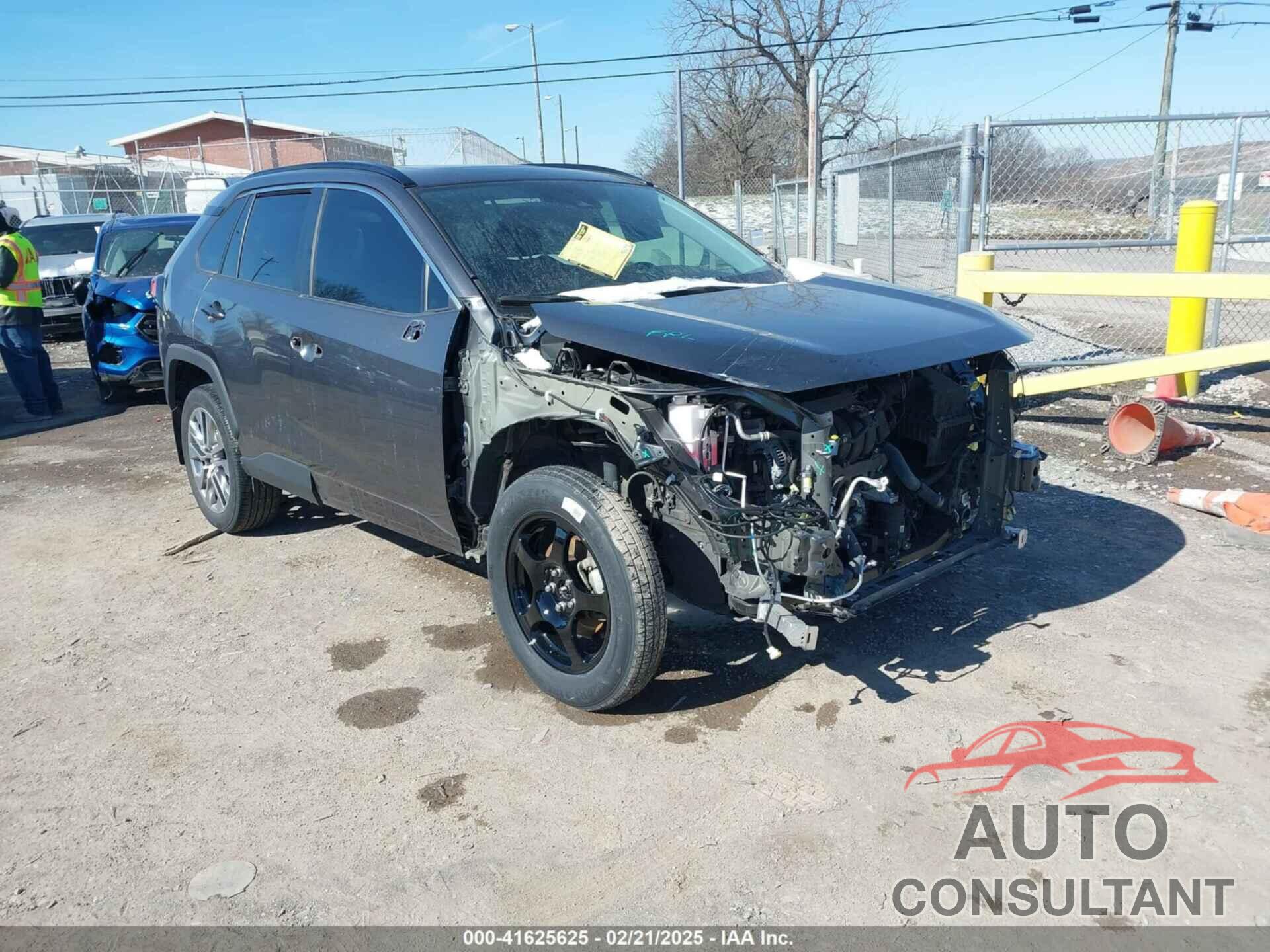 TOYOTA RAV4 2022 - 2T3A1RFV8NC297757