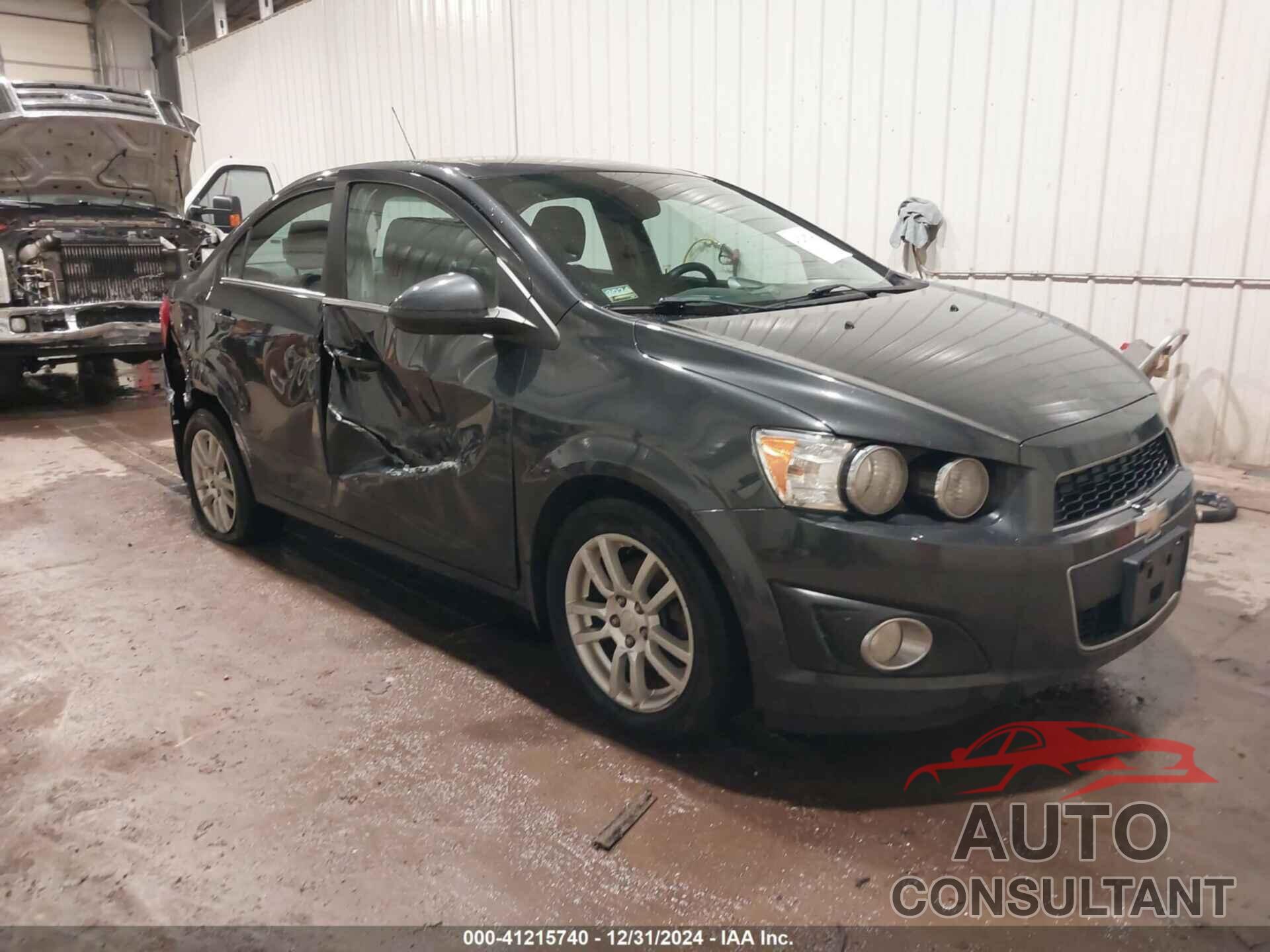 CHEVROLET SONIC 2015 - 1G1JC5SH0F4172390