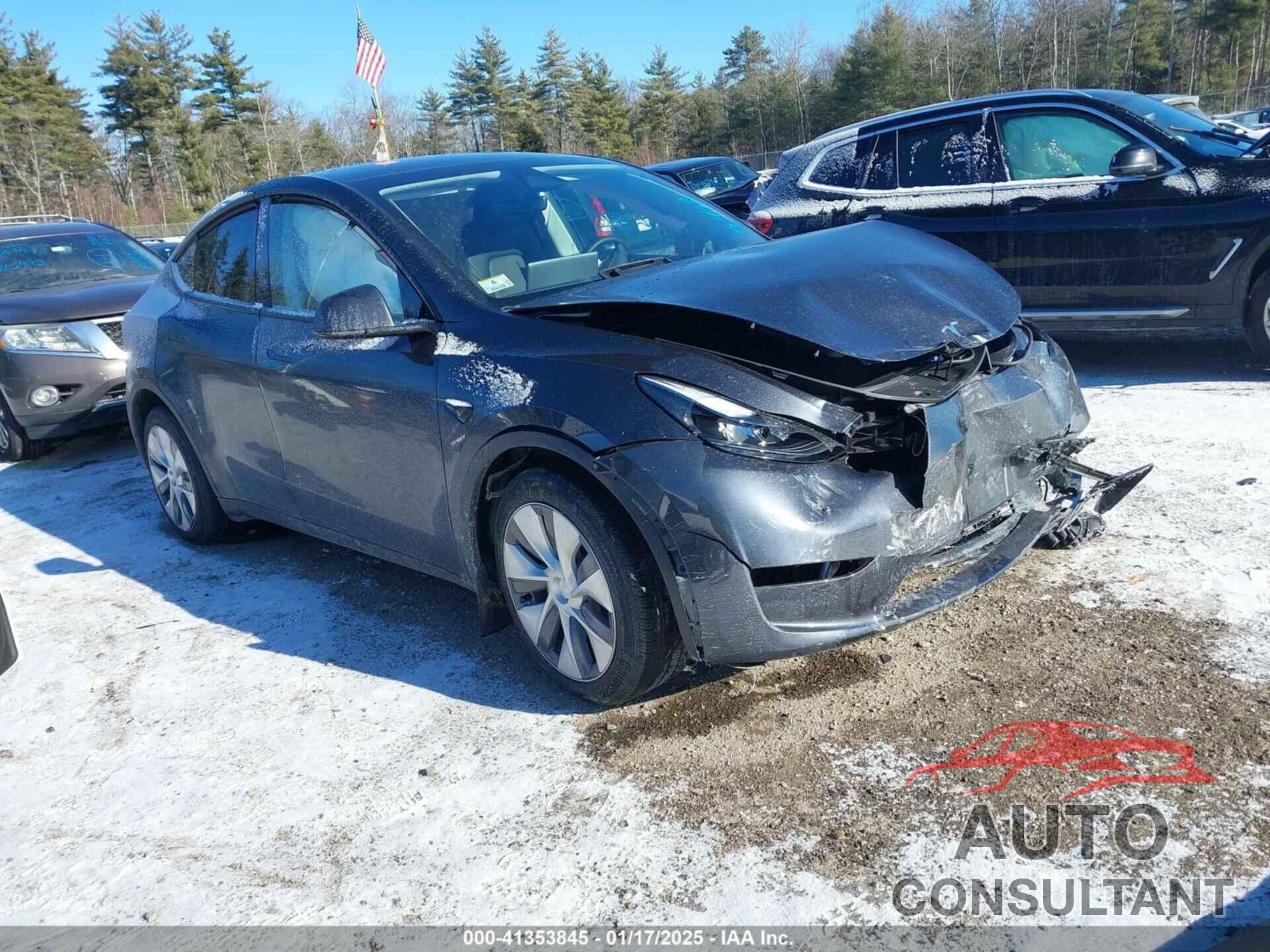 TESLA MODEL Y 2024 - 7SAYGAEE7RF089687