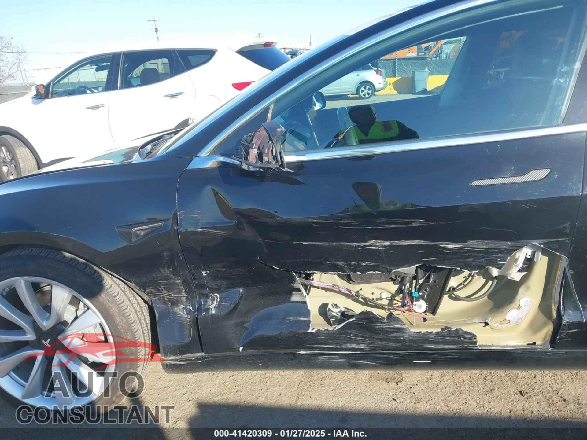 TESLA MODEL 3 2018 - 5YJ3E1EB0JF149090