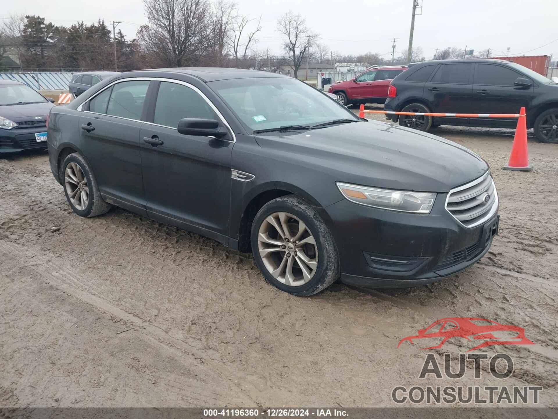 FORD TAURUS 2013 - 1FAHP2E82DG183557