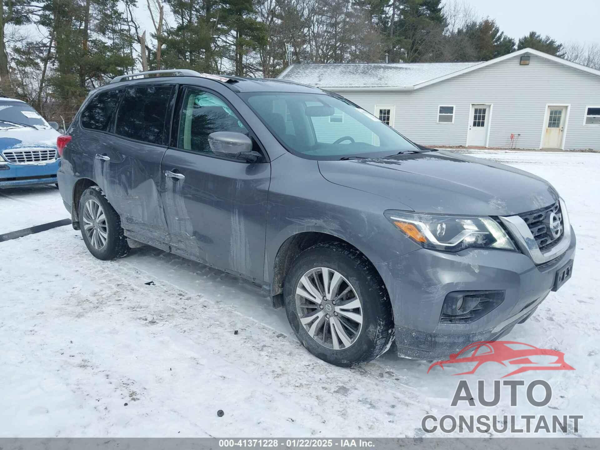 NISSAN PATHFINDER 2018 - 5N1DR2MM6JC613929