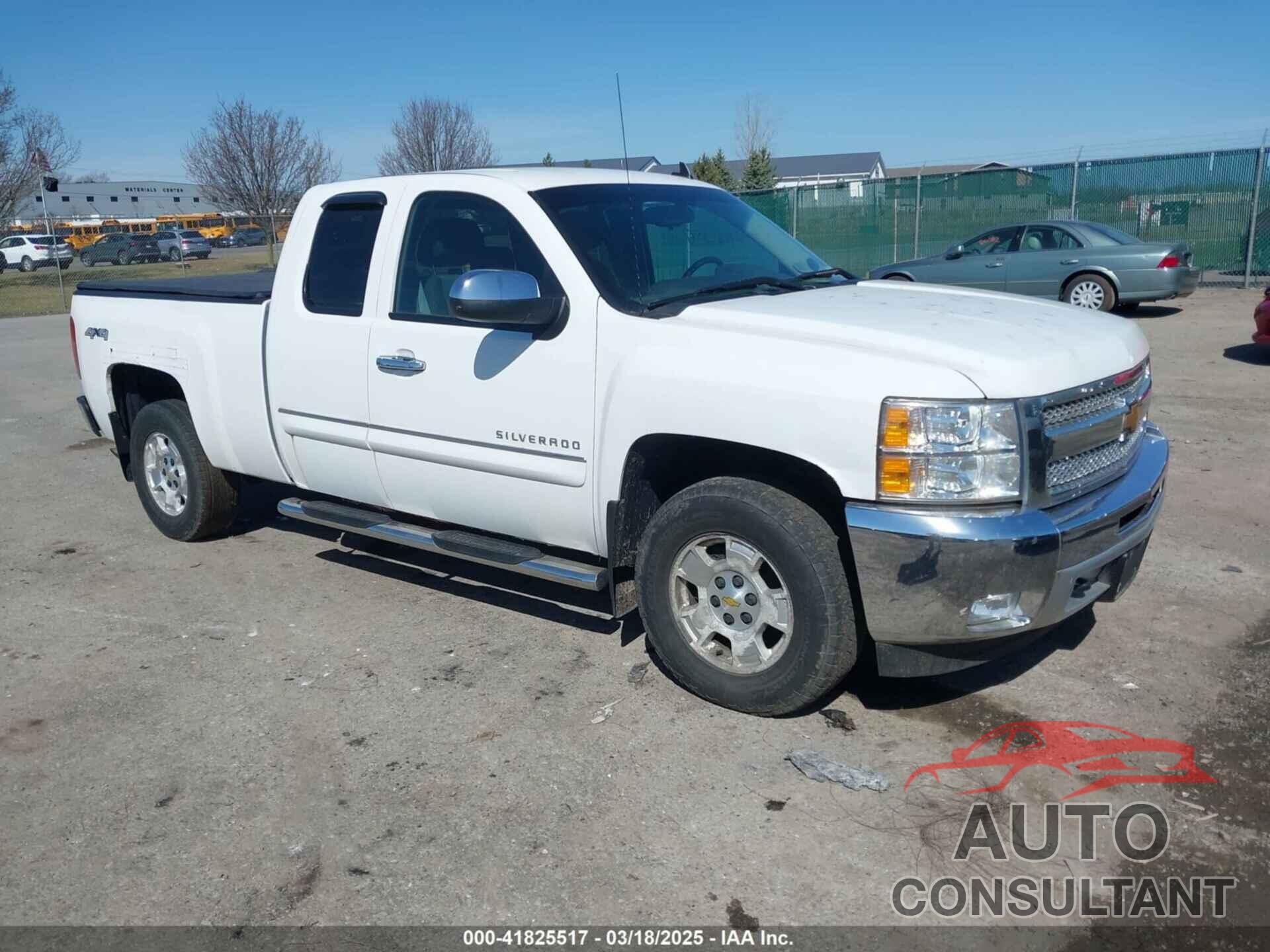 CHEVROLET SILVERADO 1500 2013 - 1GCRKSE76DZ288756