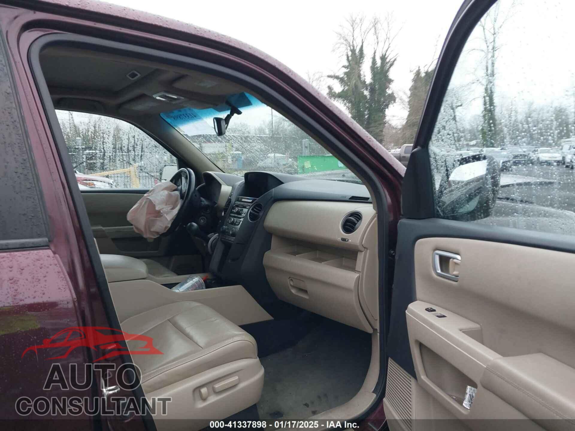 HONDA PILOT 2014 - 5FNYF4H59EB045603