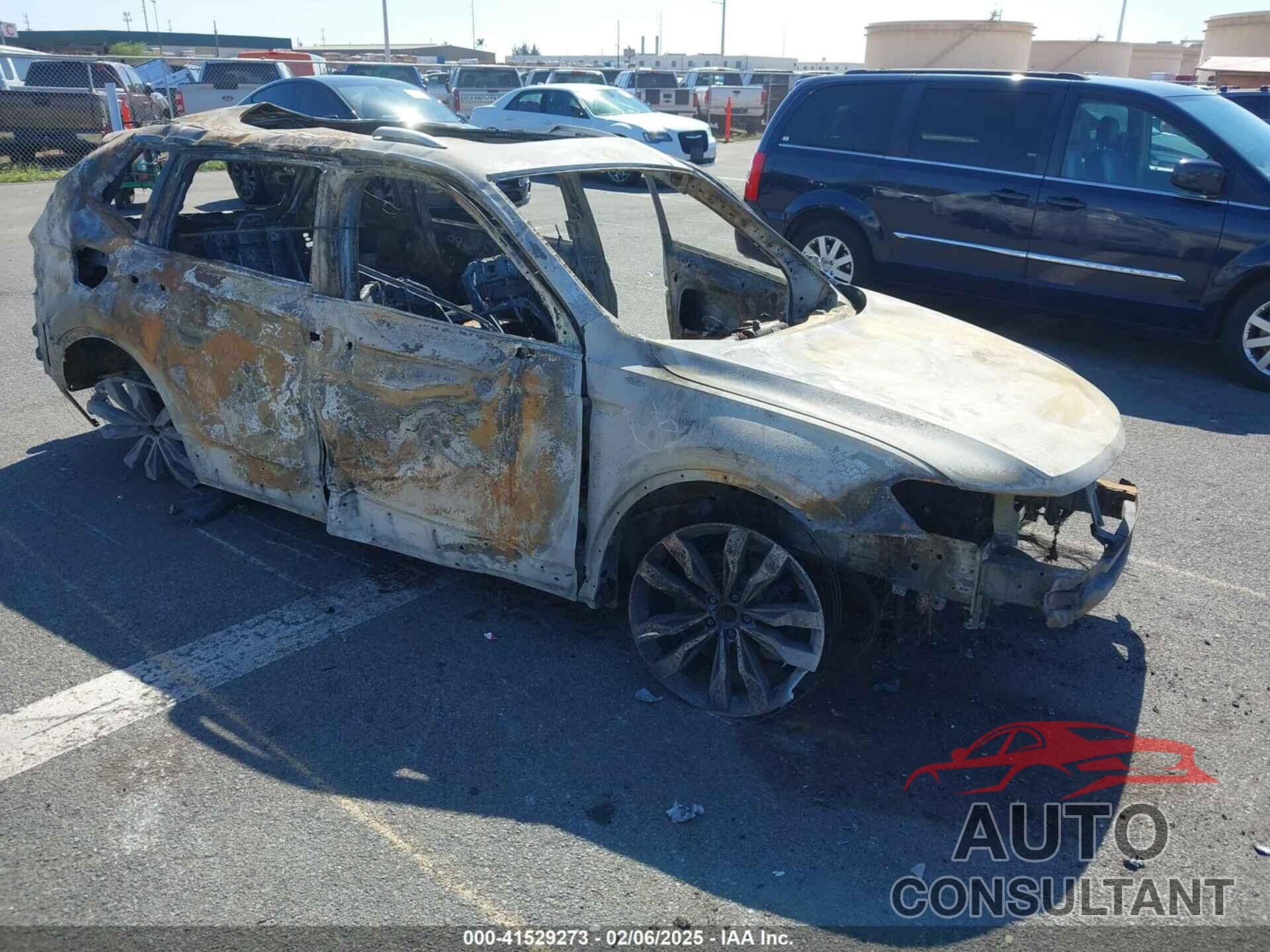 VOLKSWAGEN TIGUAN 2020 - 3VV3B7AX1LM066863