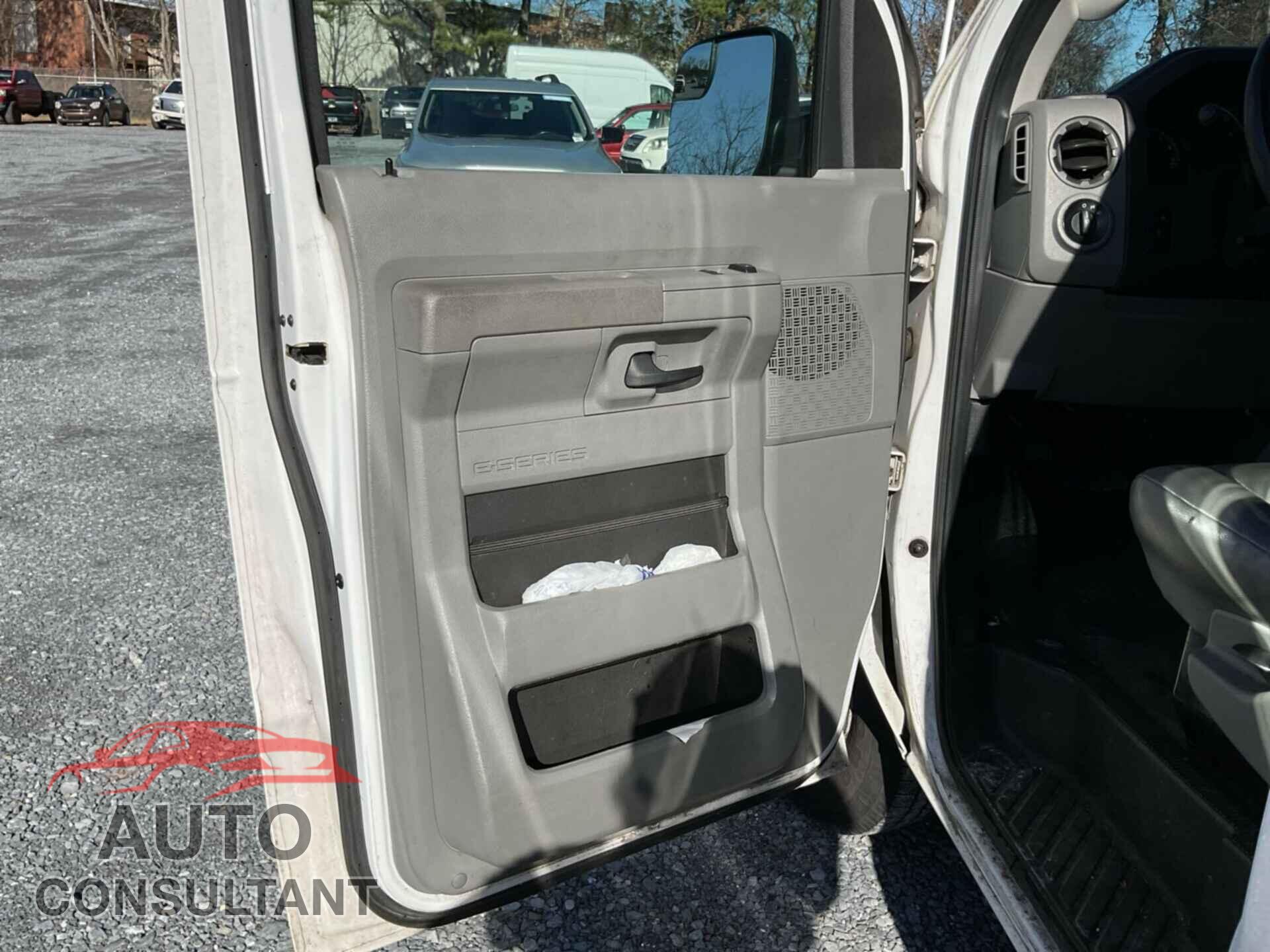 FORD ECONOLINE 2014 - 1FBSS3BL4EDA45989