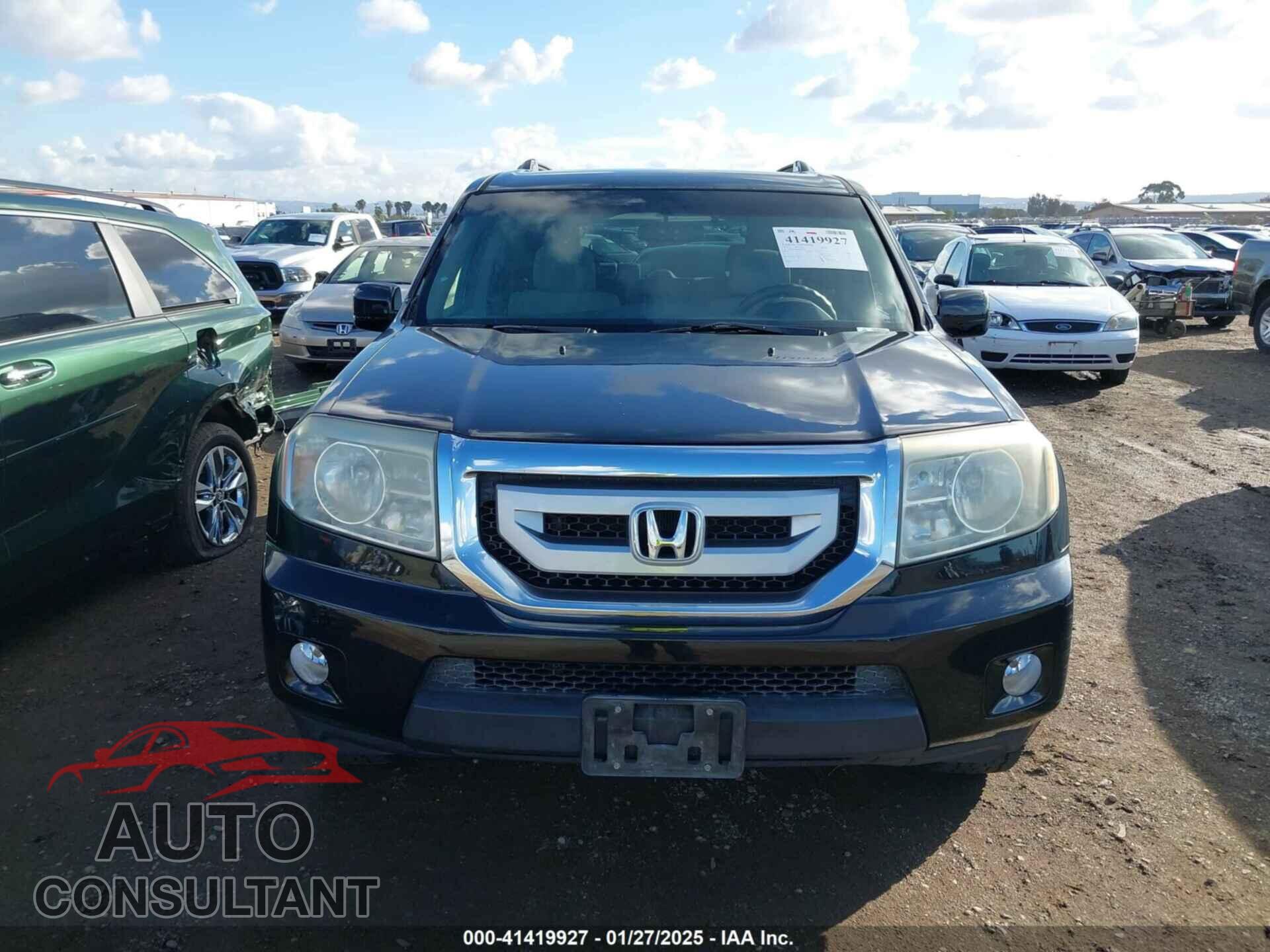 HONDA PILOT 2011 - 5FNYF3H48BB011519