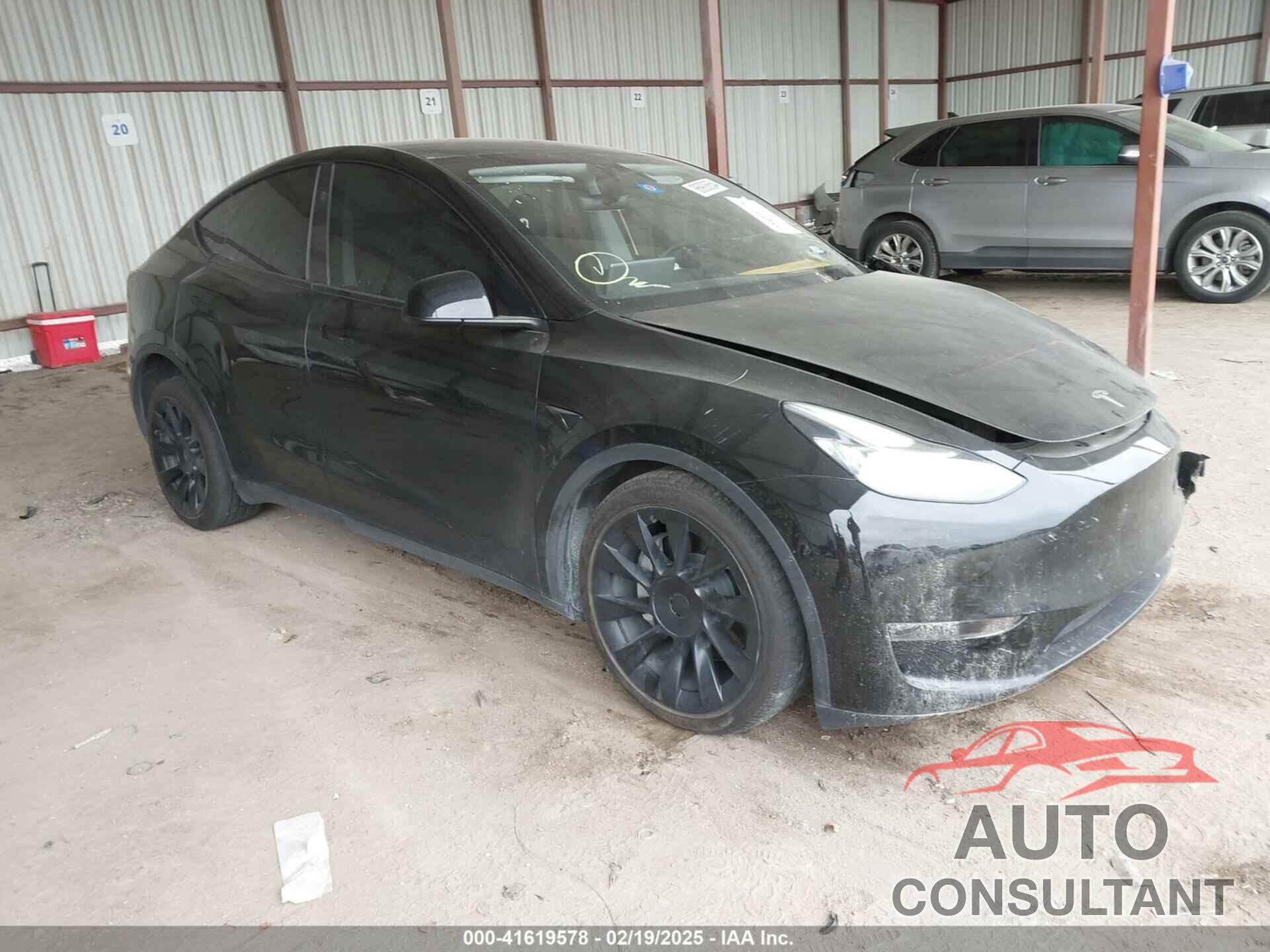 TESLA MODEL Y 2023 - 7SAYGDEE8PA150900