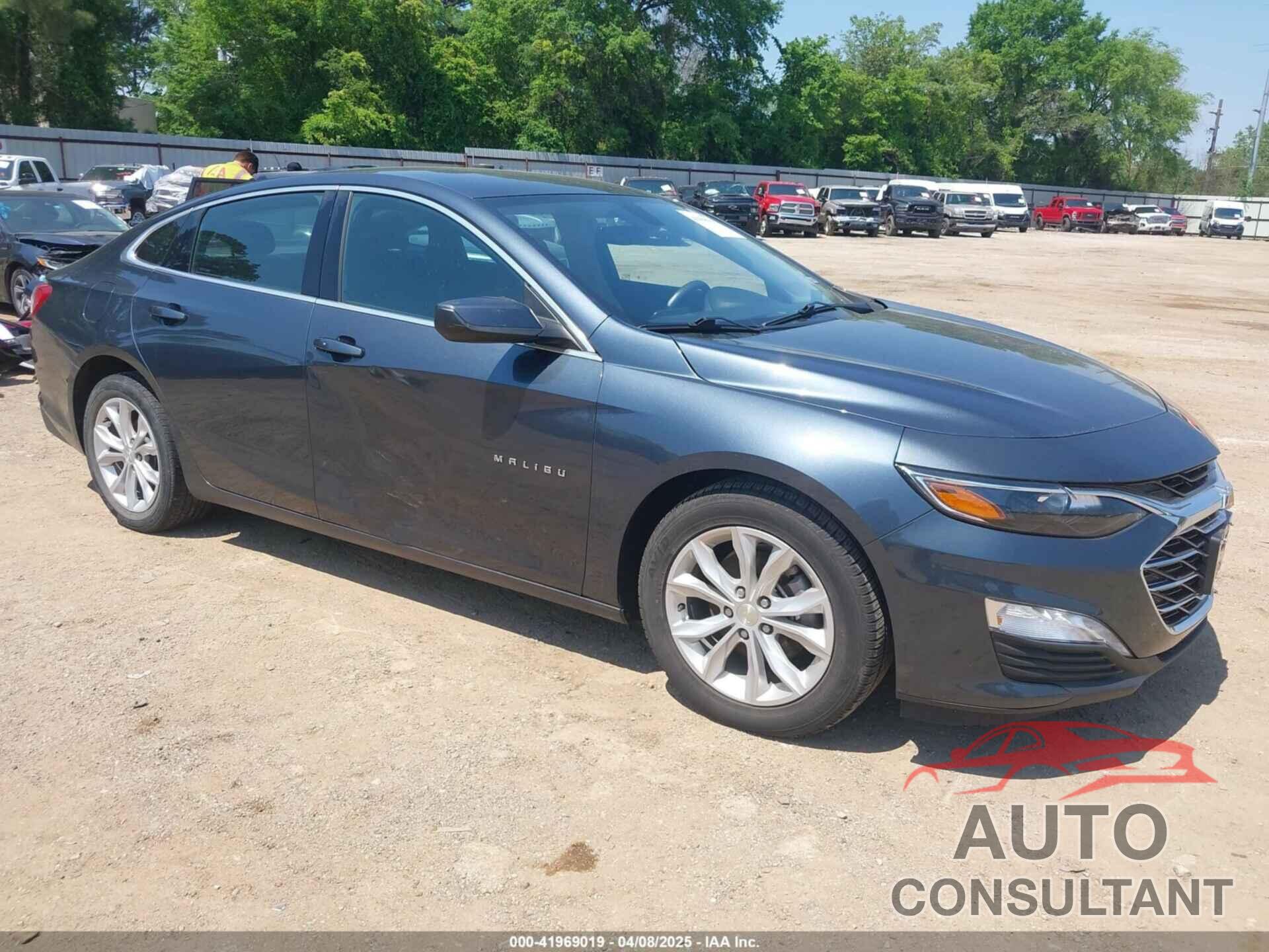 CHEVROLET MALIBU 2020 - 1G1ZD5ST9LF072096