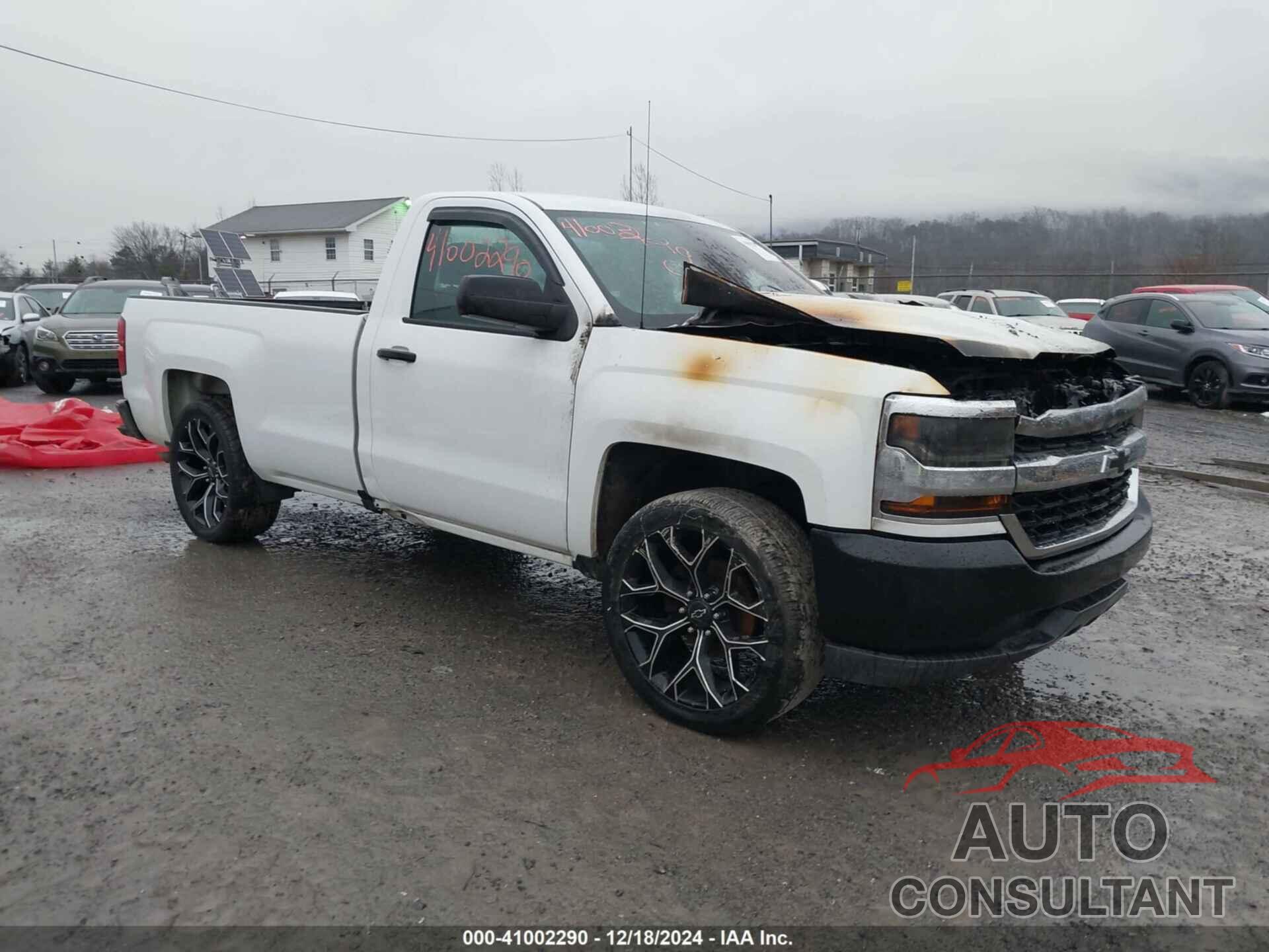 CHEVROLET SILVERADO 1500 2018 - 1GCNCNEH8JZ103592