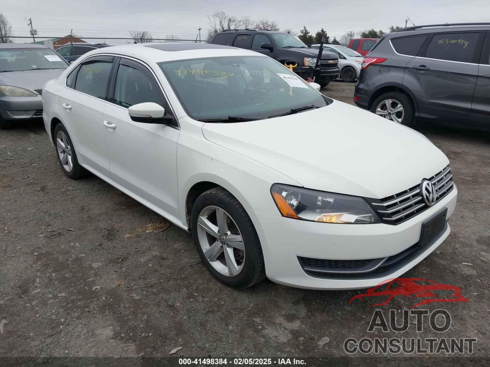 VOLKSWAGEN PASSAT 2013 - 1VWBN7A36DC082524