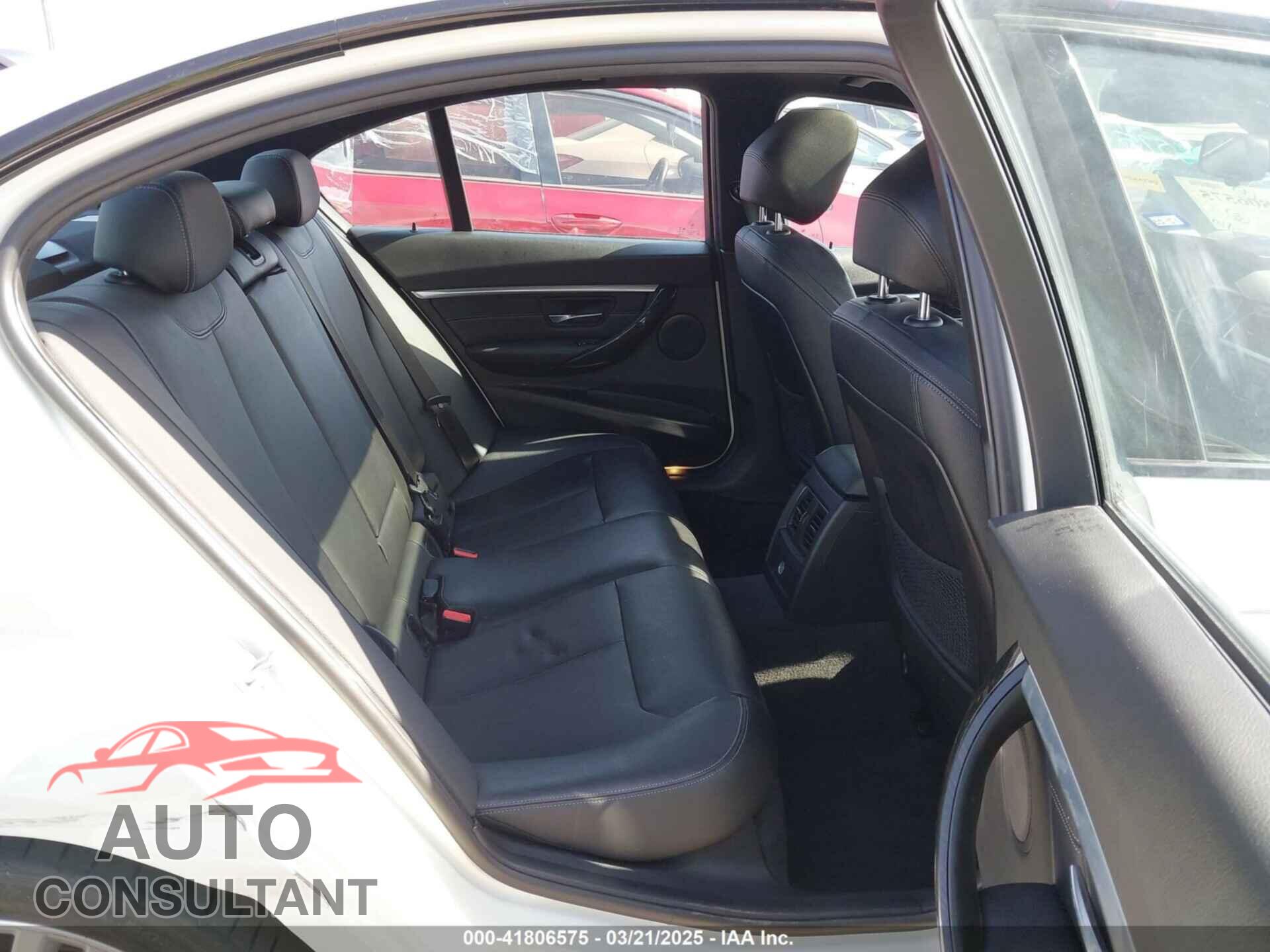BMW 330I 2018 - WBA8B9C55JEE82316