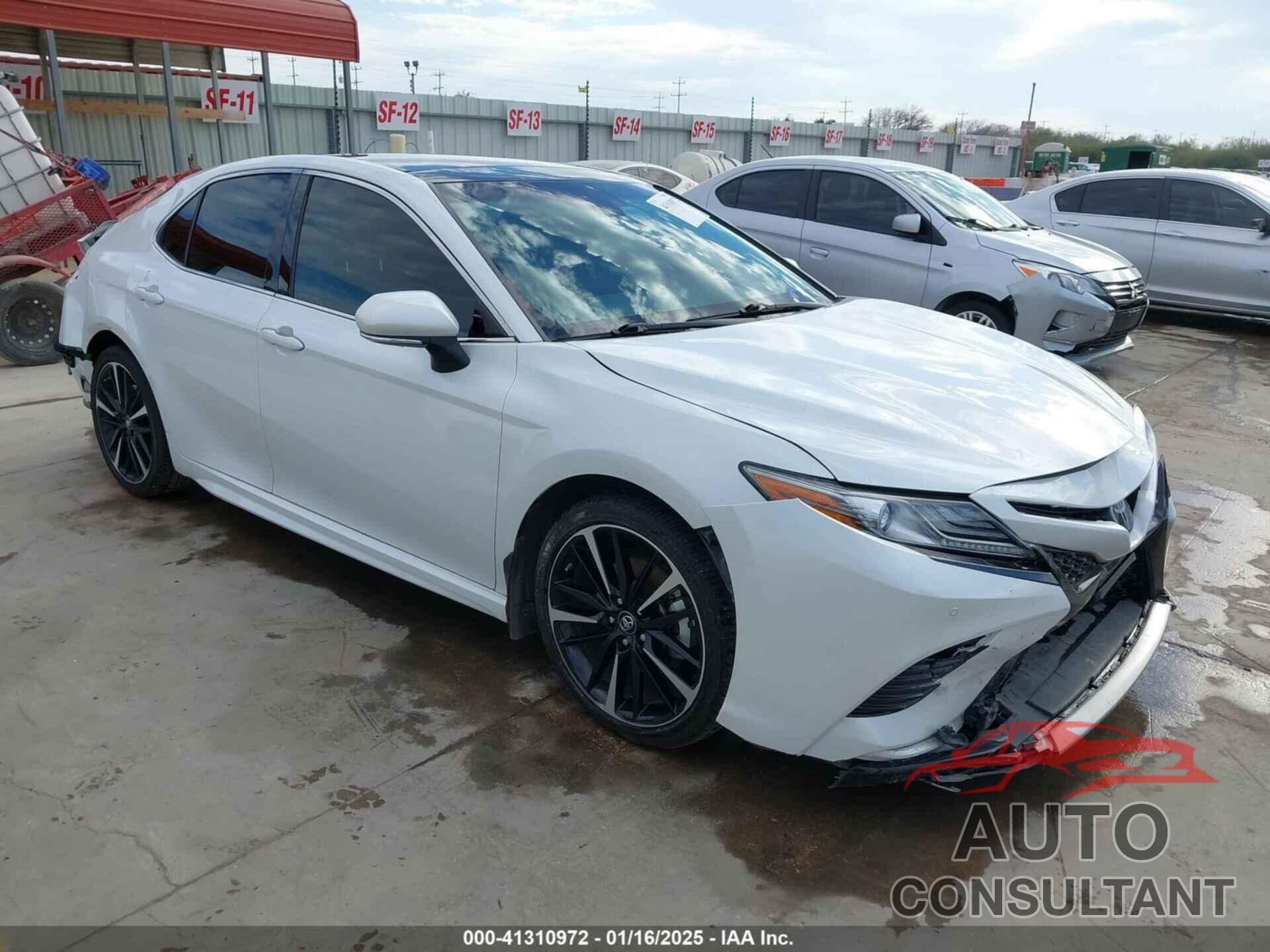 TOYOTA CAMRY 2018 - 4T1B61HKXJU152439