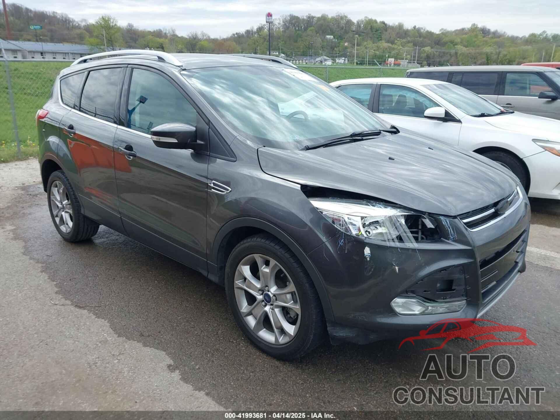 FORD ESCAPE 2015 - 1FMCU0J90FUA25086