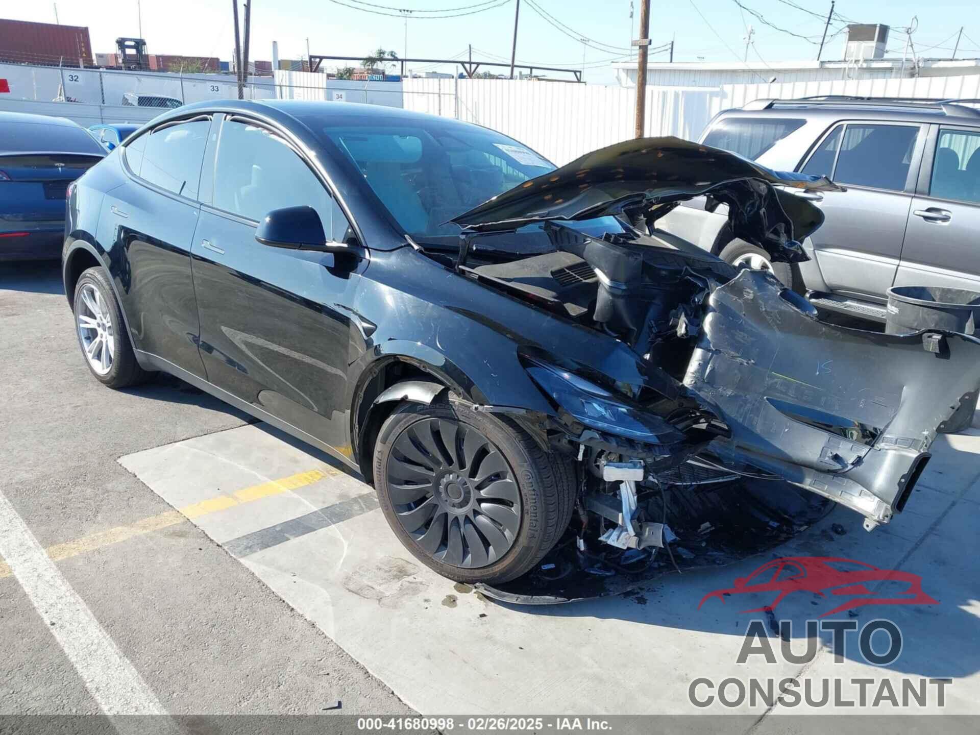 TESLA MODEL Y 2023 - 7SAYGDEE9PF898249