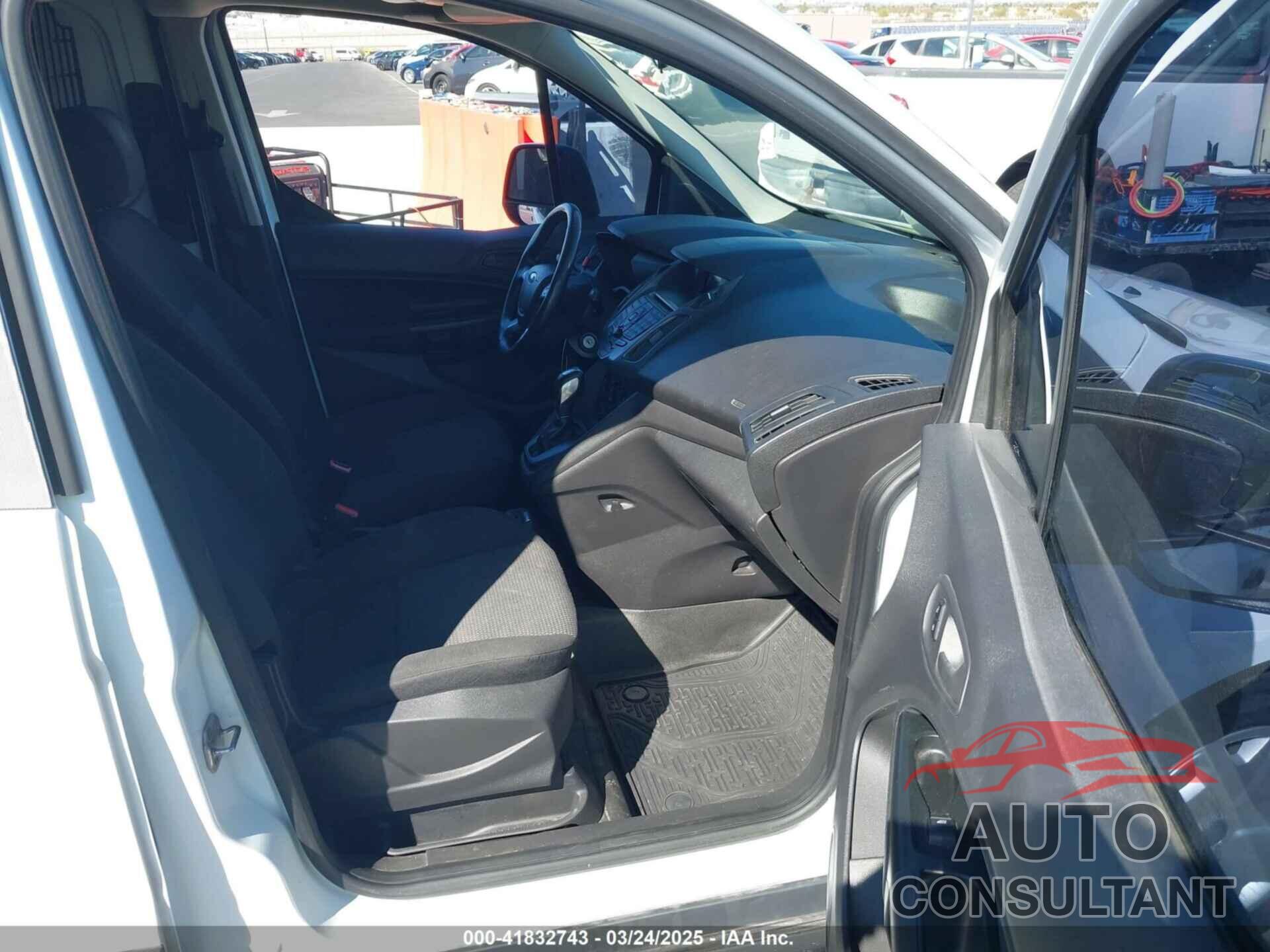 FORD TRANSIT CONNECT 2017 - NM0LS7E7XH1321309