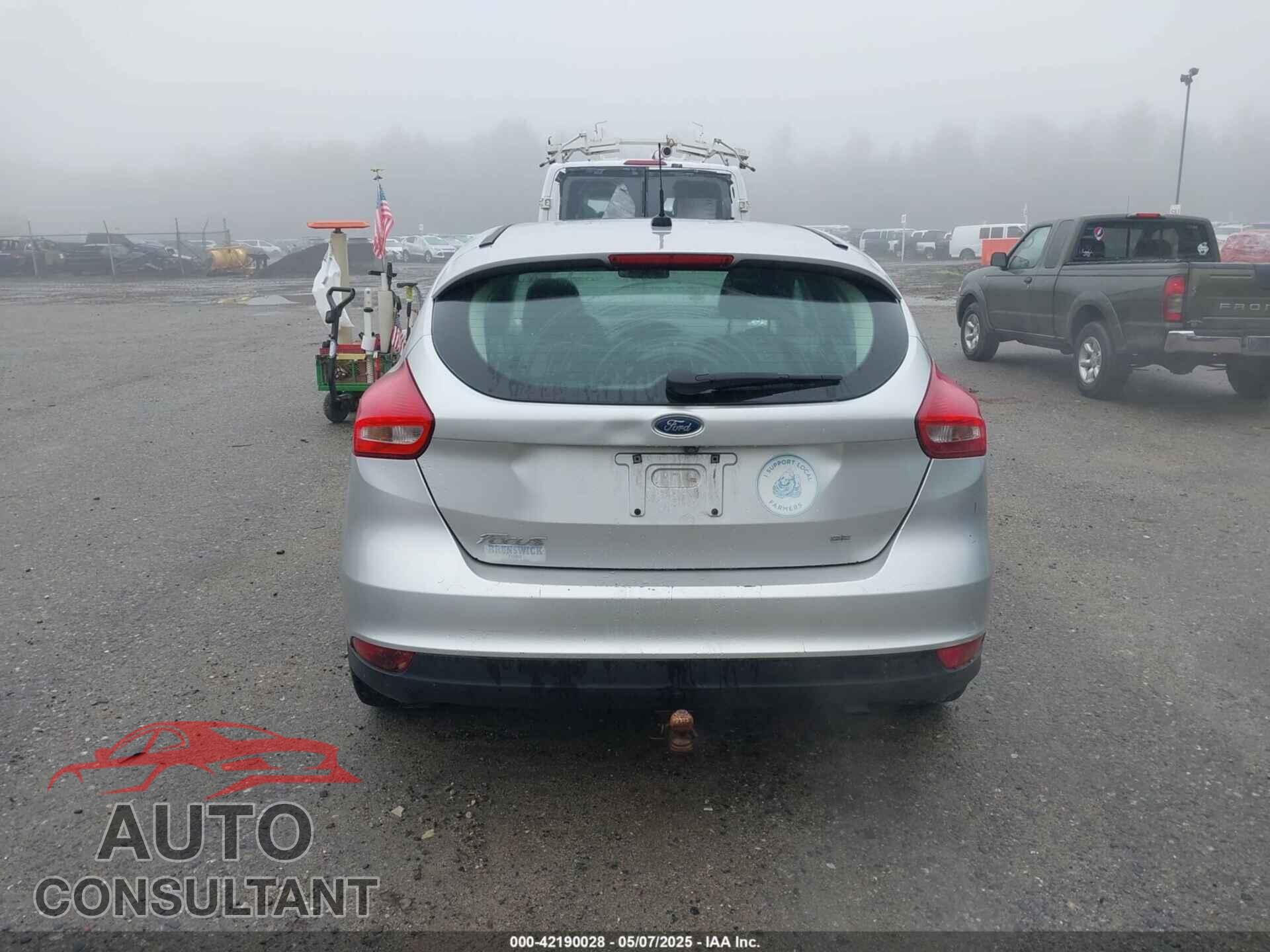 FORD FOCUS 2015 - 1FADP3K2XFL364856