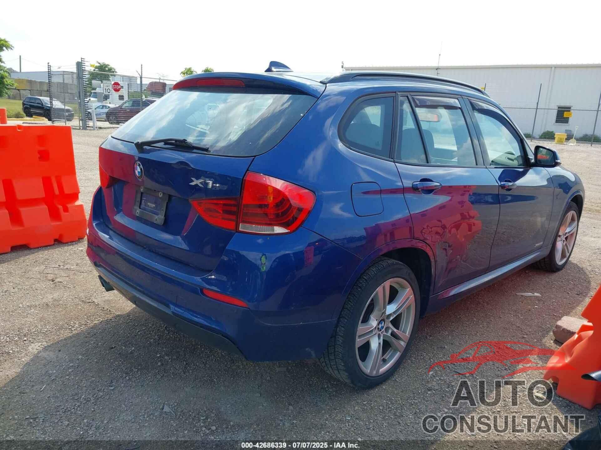 BMW X1 2015 - WBAVL1C59FVY38093