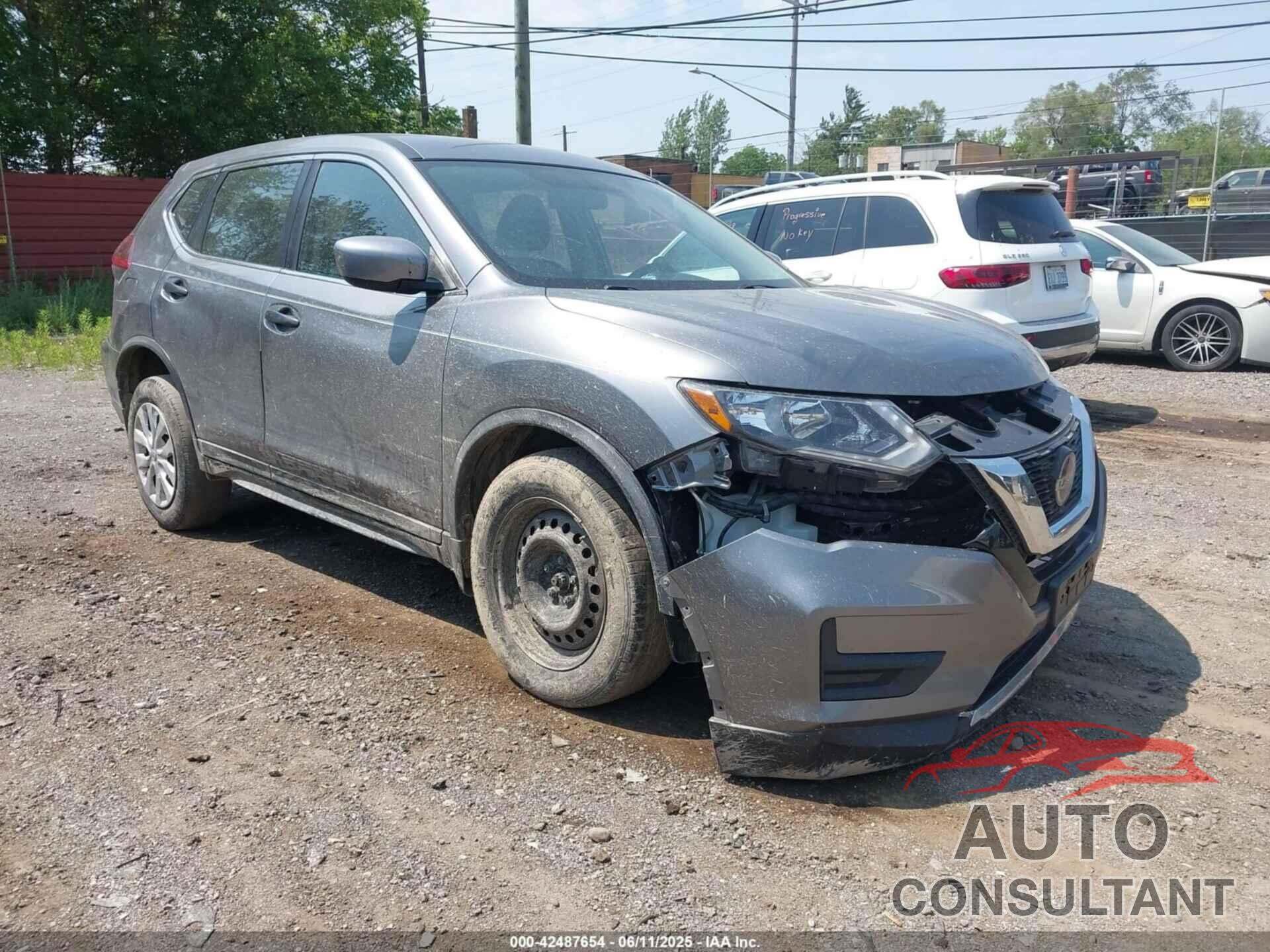 NISSAN ROGUE 2018 - KNMAT2MV0JP569050
