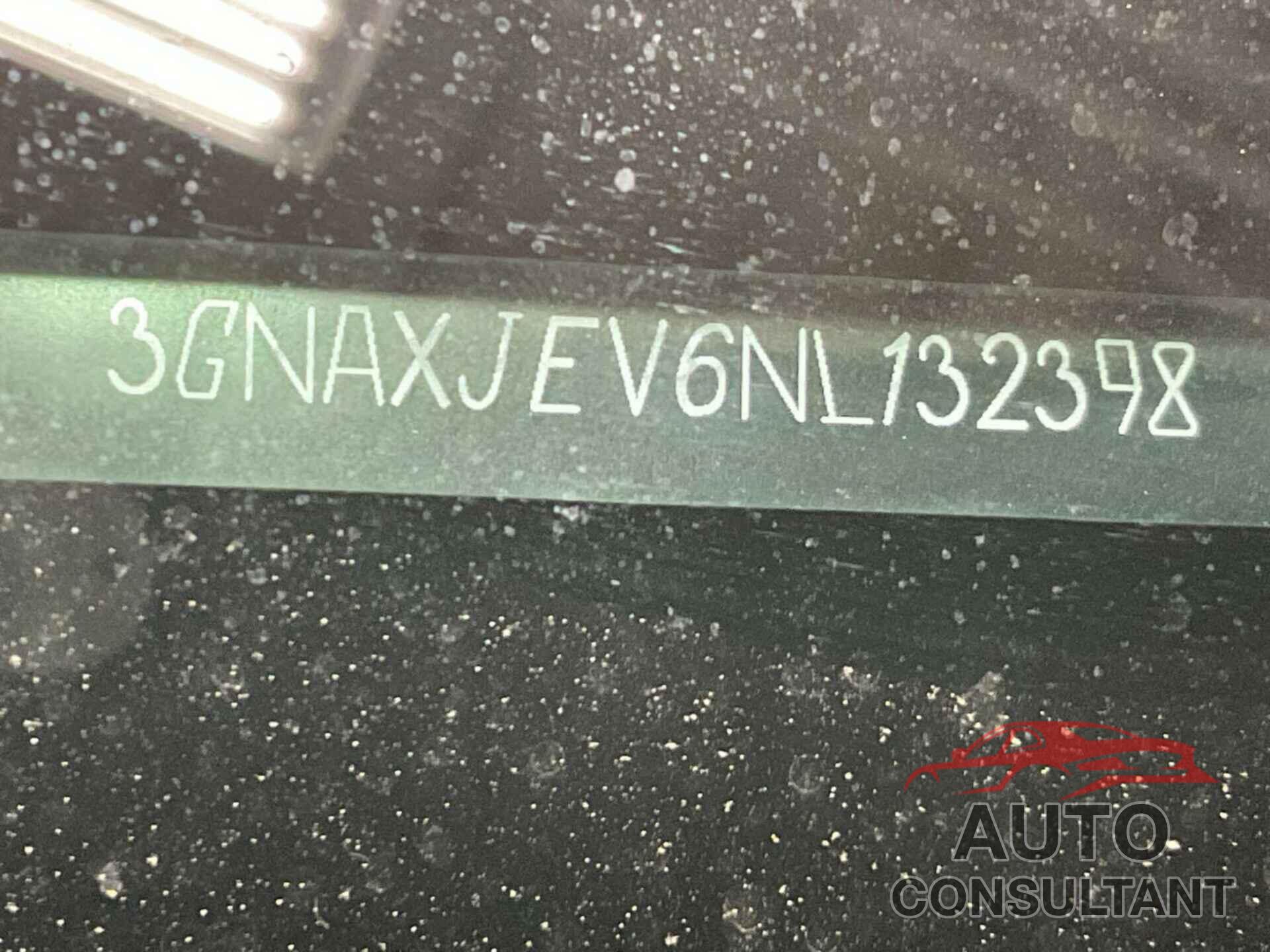 CHEVROLET EQUINOX 2022 - 3GNAXJEV6NL132398