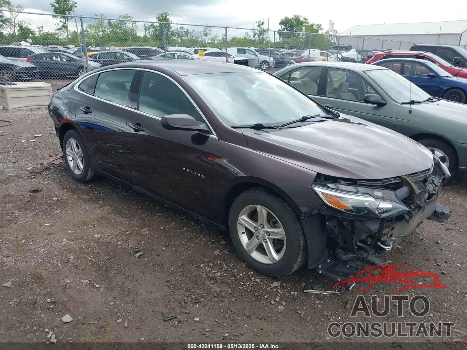 CHEVROLET MALIBU 2020 - 1G1ZB5ST7LF010556