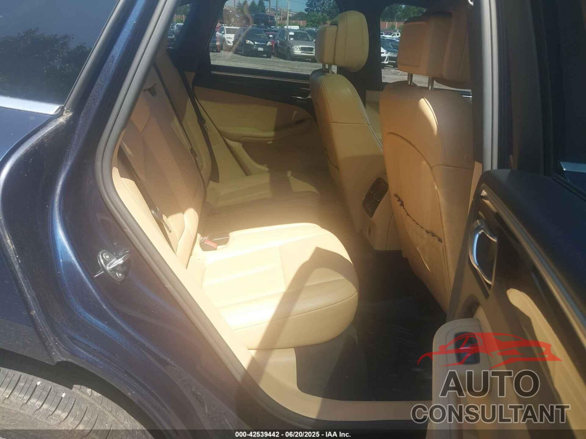 PORSCHE MACAN 2018 - WP1AB2A50JLB31206