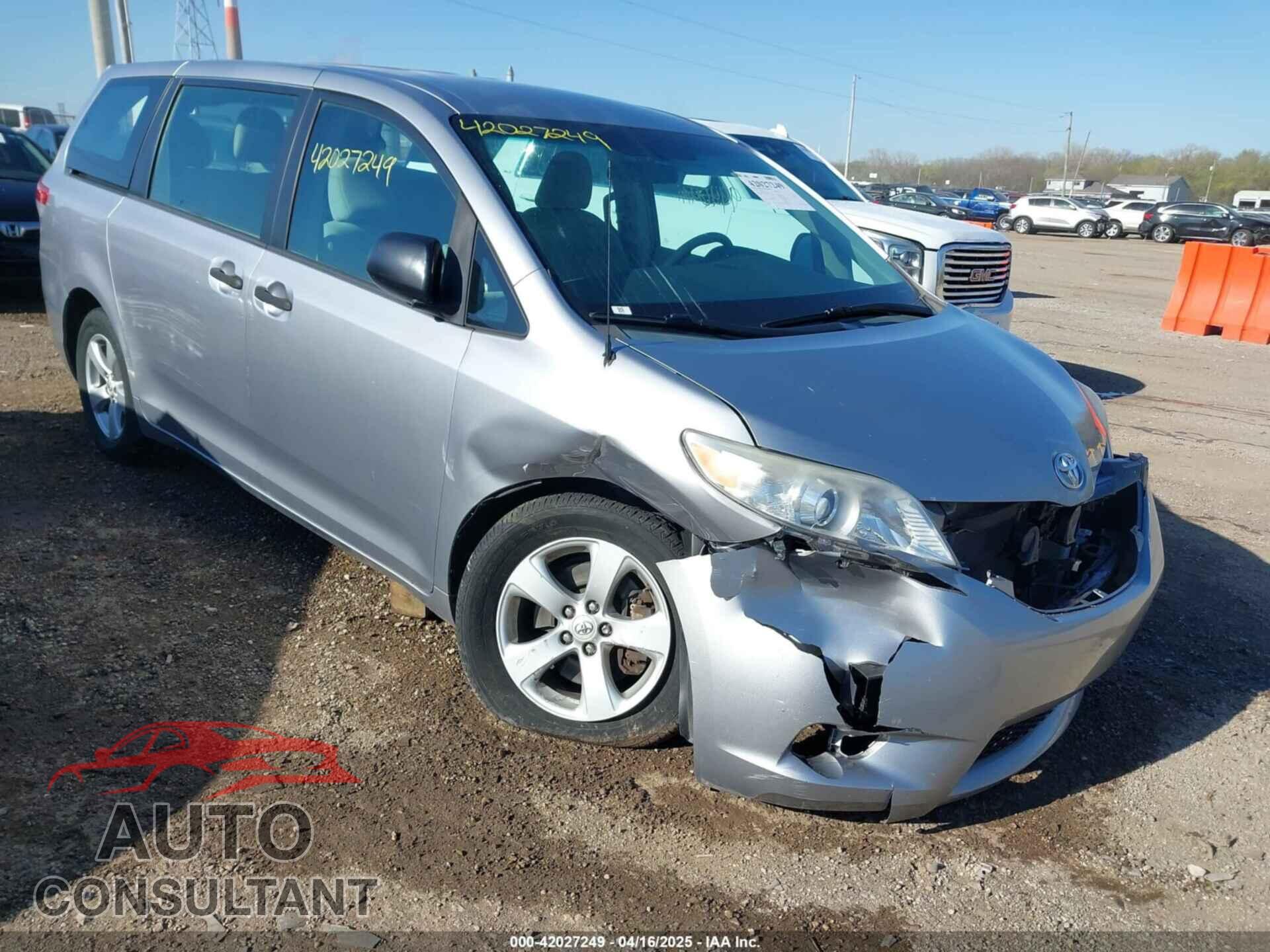 TOYOTA SIENNA 2012 - 5TDZK3DC7CS228568