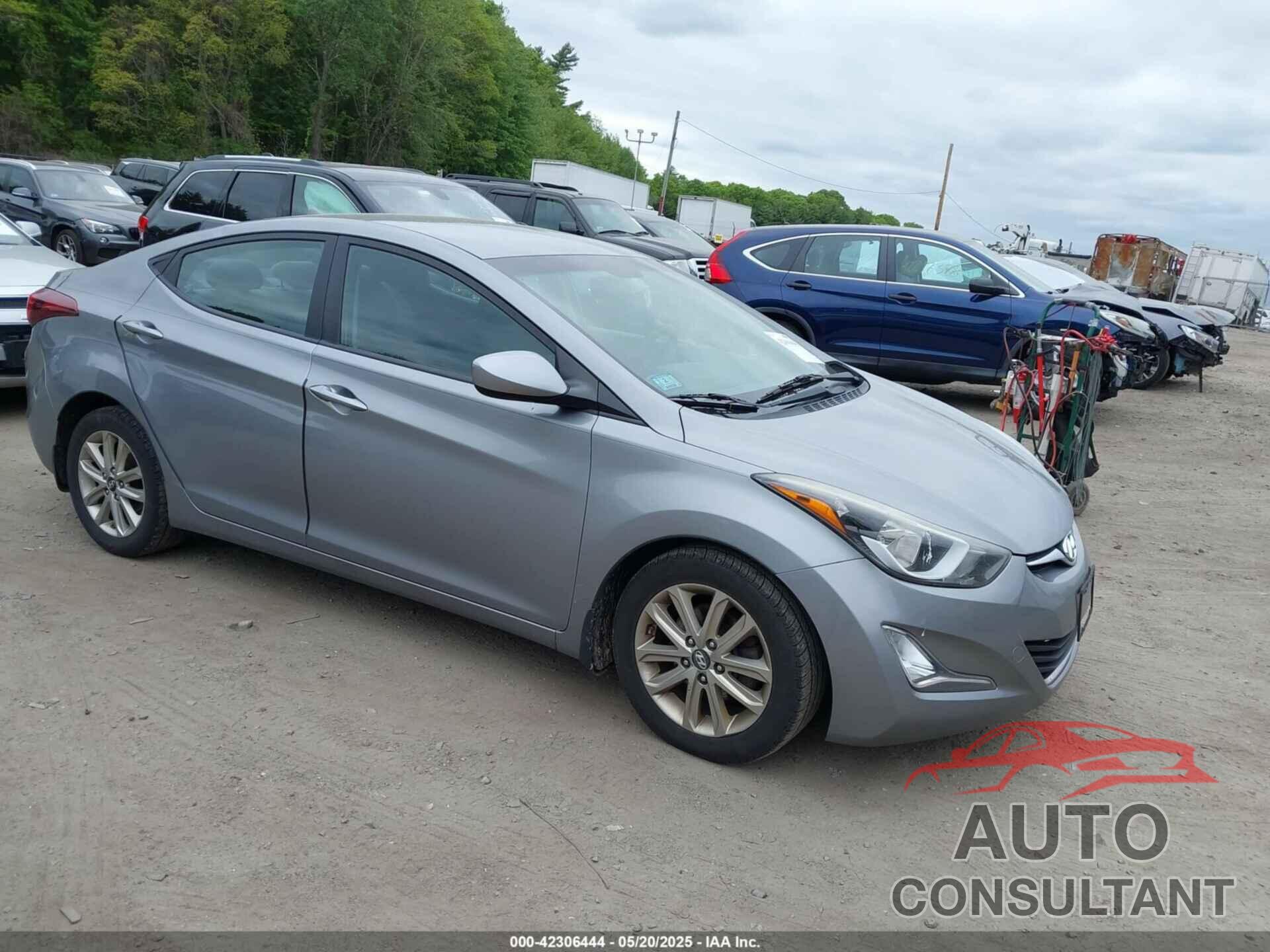HYUNDAI ELANTRA 2015 - KMHDH4AE3FU223481