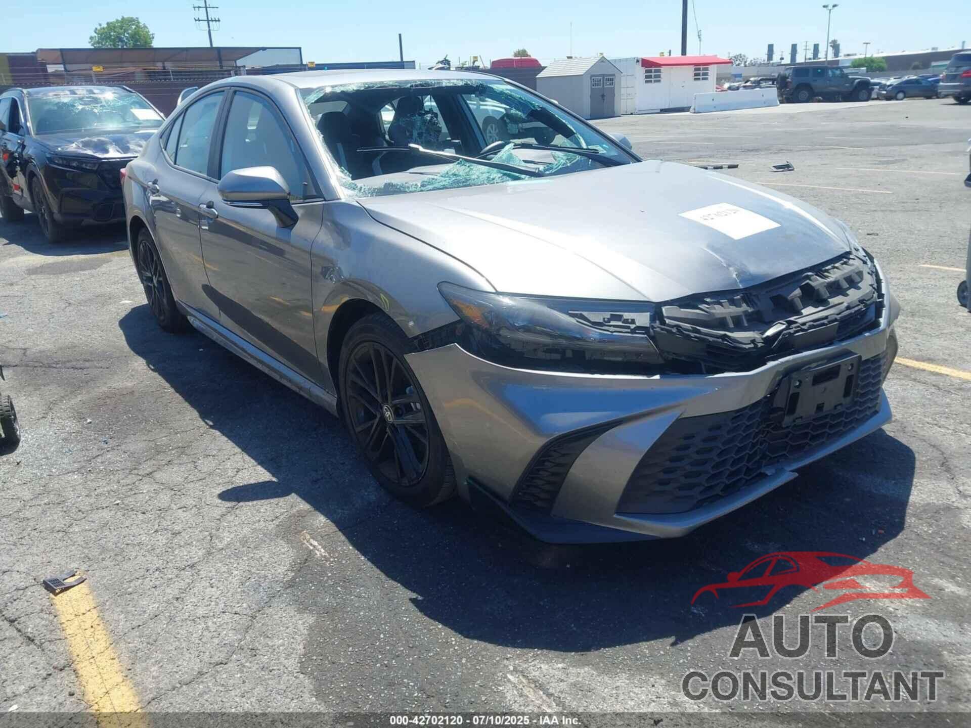 TOYOTA CAMRY 2025 - 4T1DAACK5SU512863